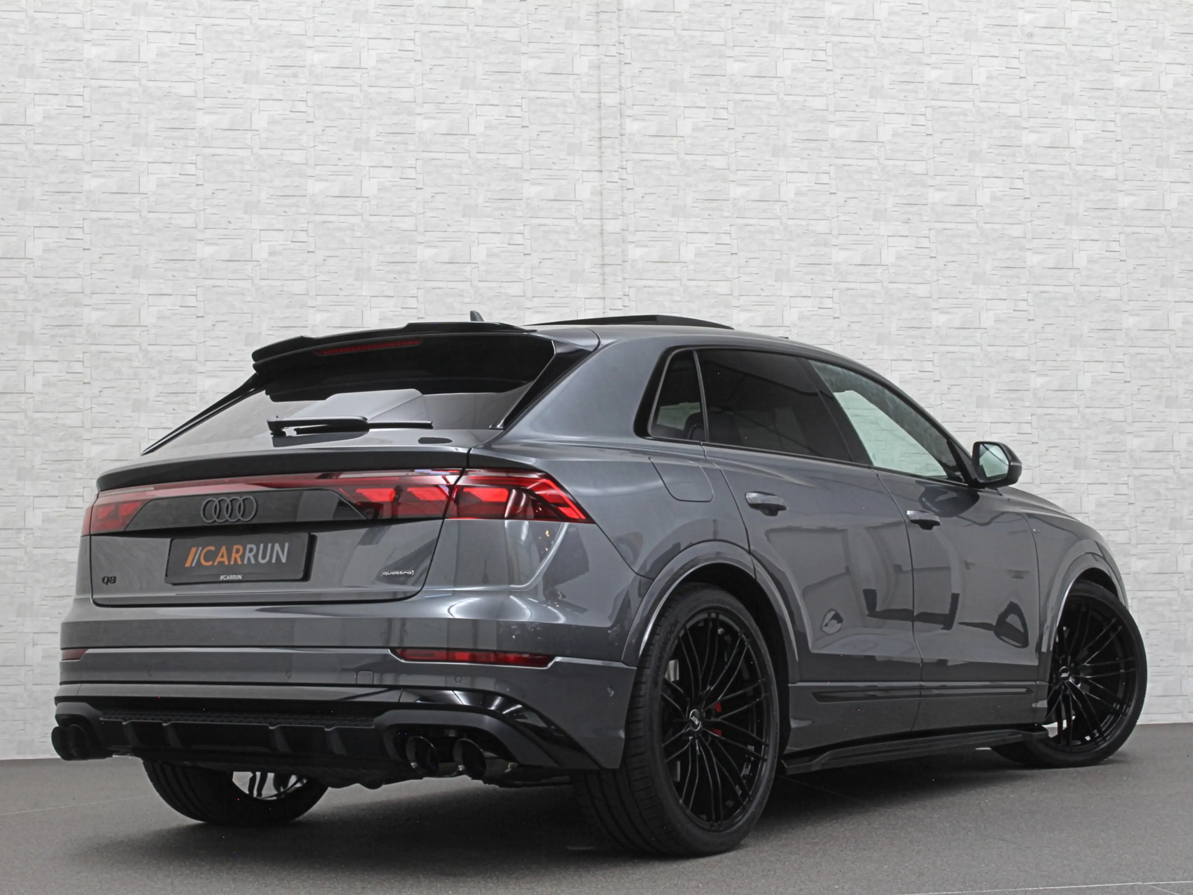 Audi Q8 60e Competition 490pk | 4WS | Massage | Carbon | V — photo 3