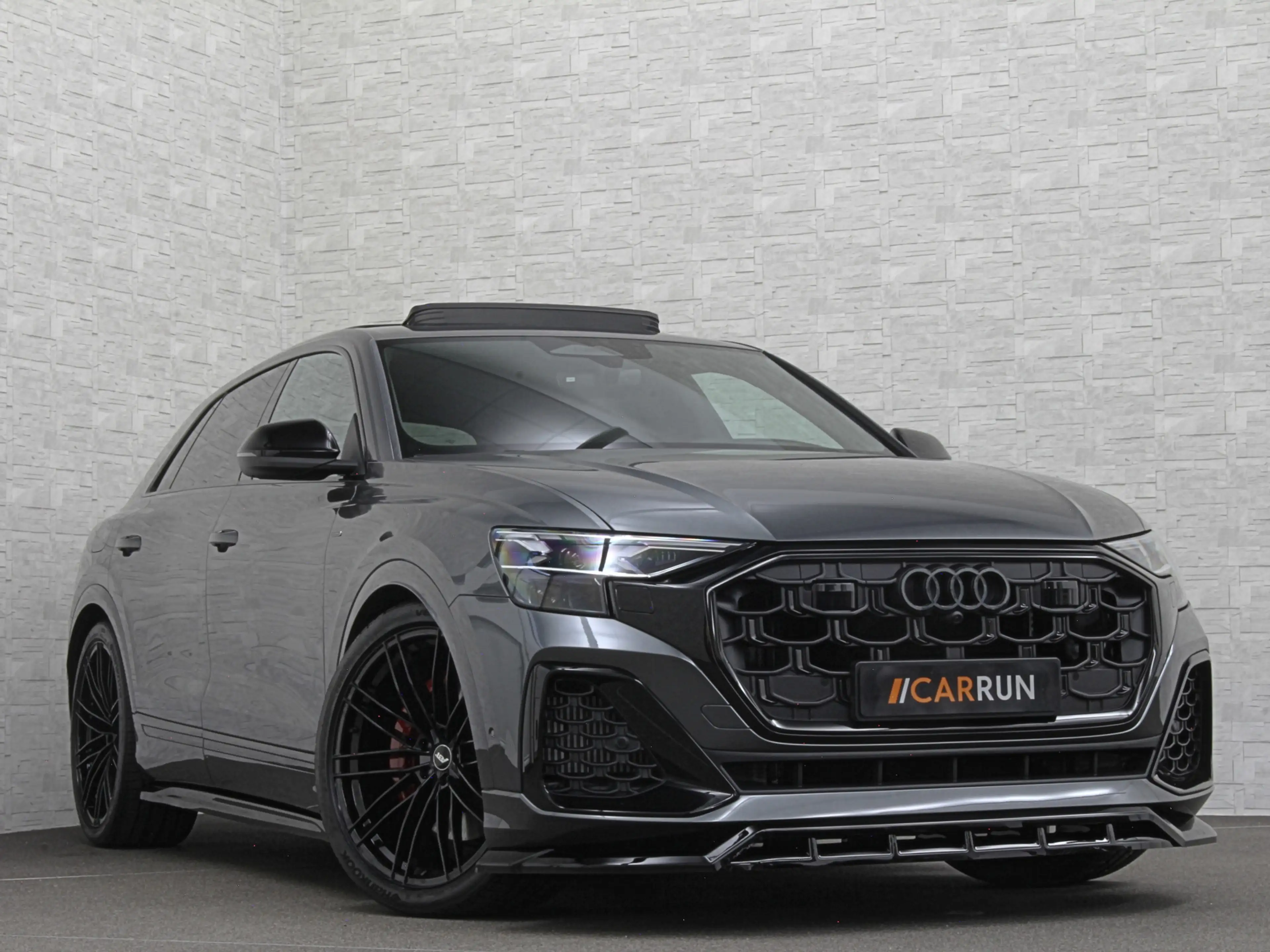 Audi Q8 60e Competition 490pk | 4WS | Massage | Carbon | V — photo 24