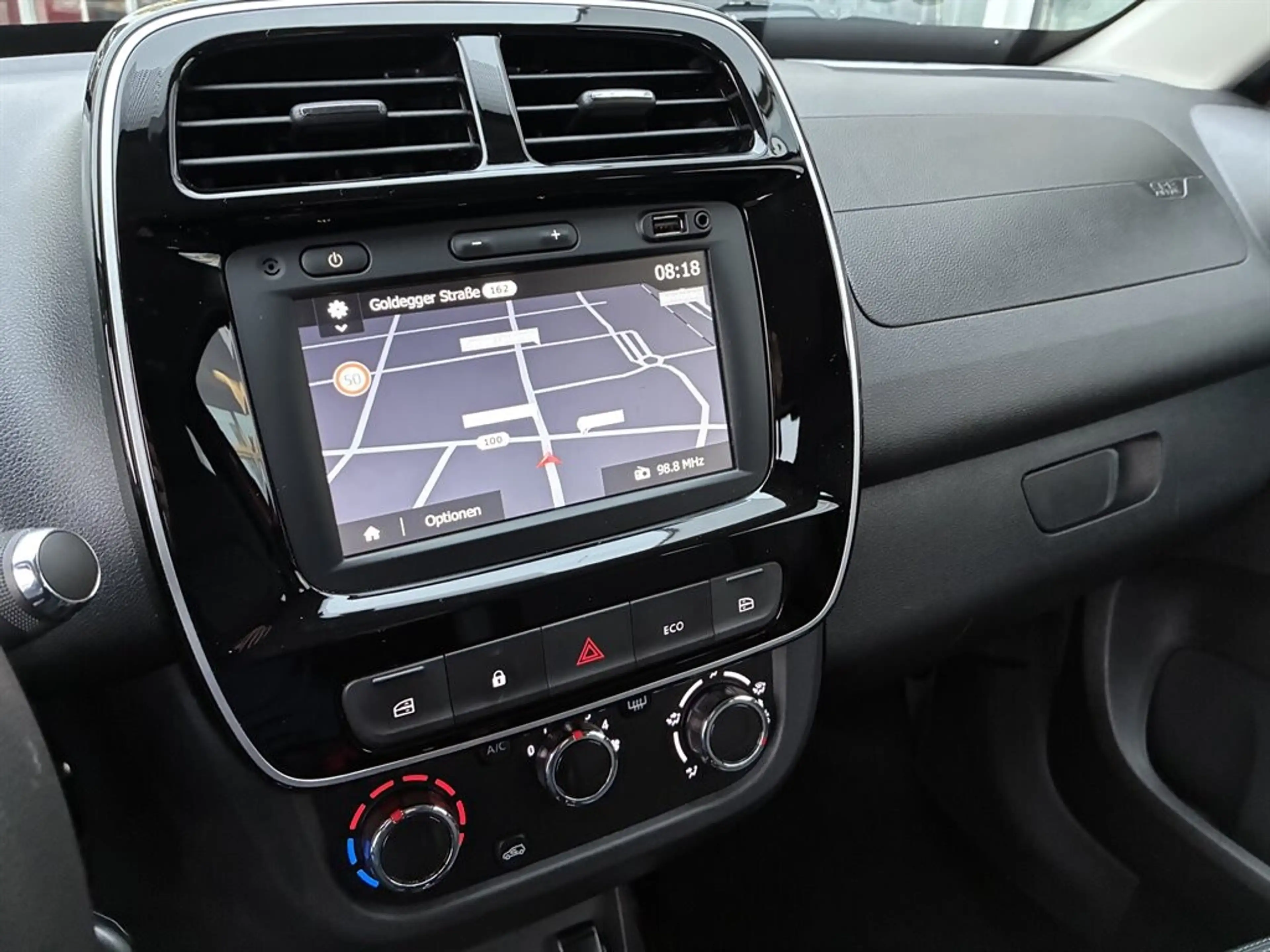 Dacia Spring 26,8kWh Expression — photo 6