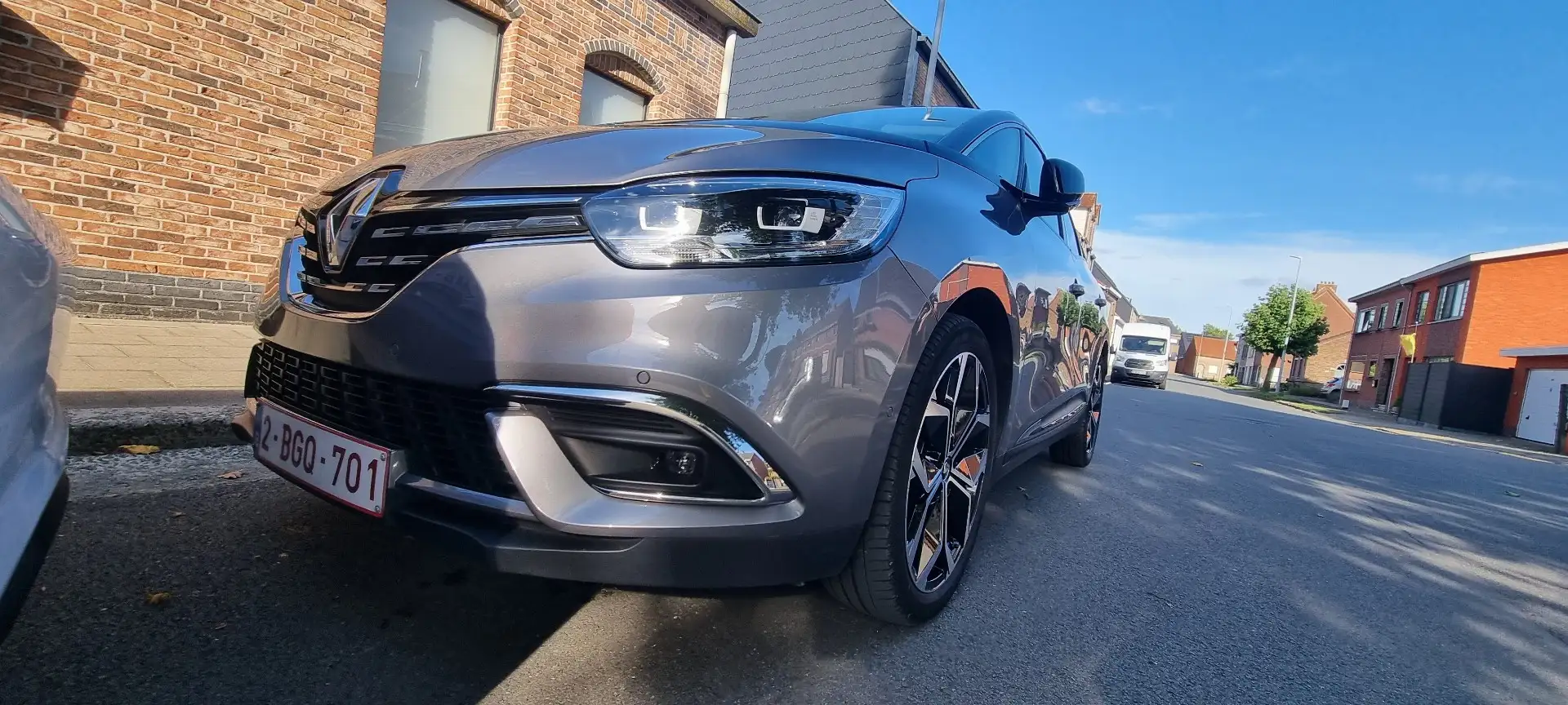 Renault Grand Scenic TCe 140 GPF INTENS Gris - 2