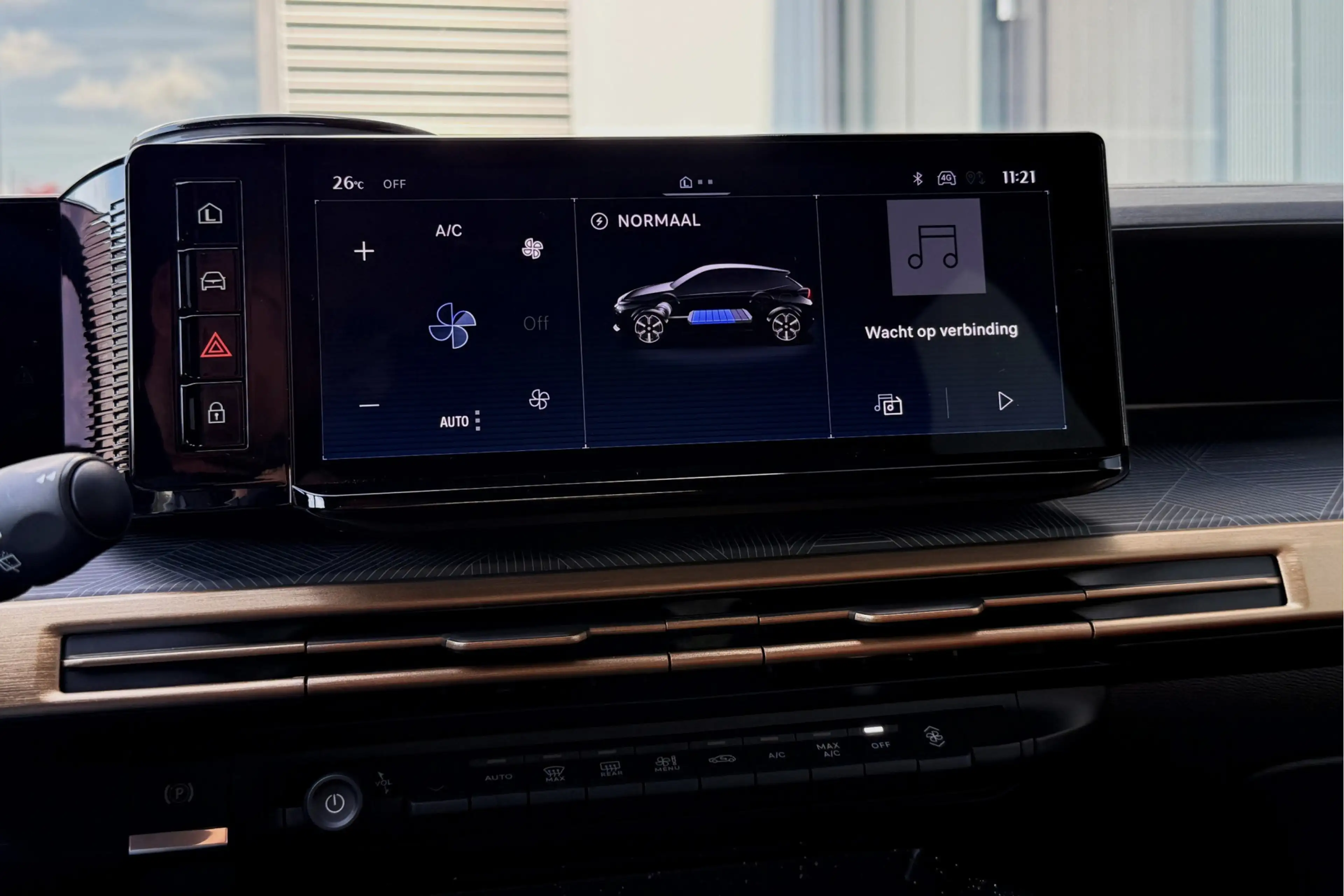 Lancia Ypsilon LX 51 kWh ZEER COMPLEET! NIEUWE AUTO! 10X OP VOORR — photo 12