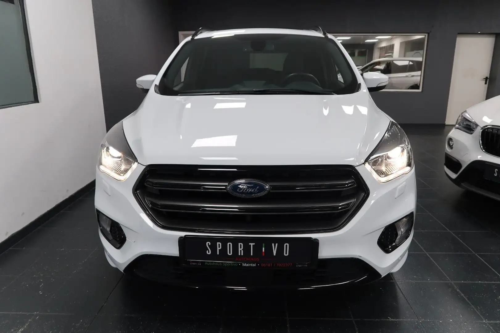 Ford Kuga ST-Line 4x4*Navi*LED*NAVI*PARKAS*SONY*LKH* Weiß - 2
