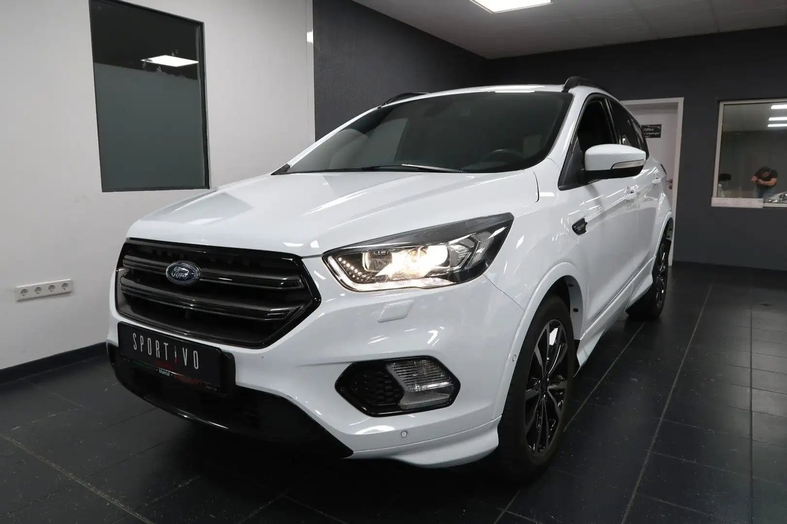 Ford Kuga ST-Line 4x4*Navi*LED*NAVI*PARKAS*SONY*LKH* Weiß - 1