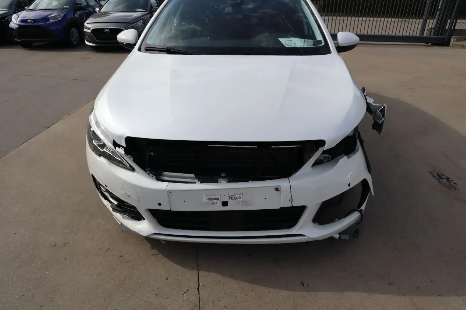 Peugeot 308 1.2 Benz Blanco - 2