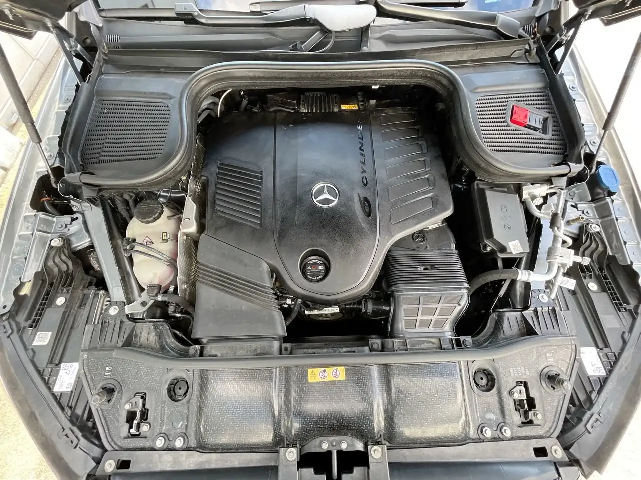 Mercedes-Benz GLE снимка Mercedes-Benz GLE