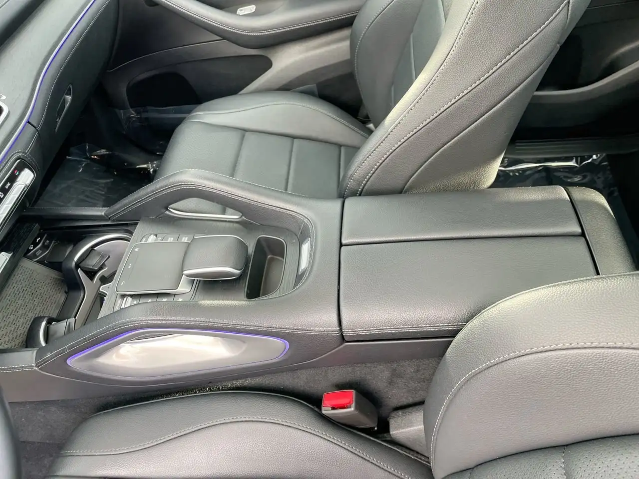 Mercedes-Benz GLE снимка Mercedes-Benz GLE