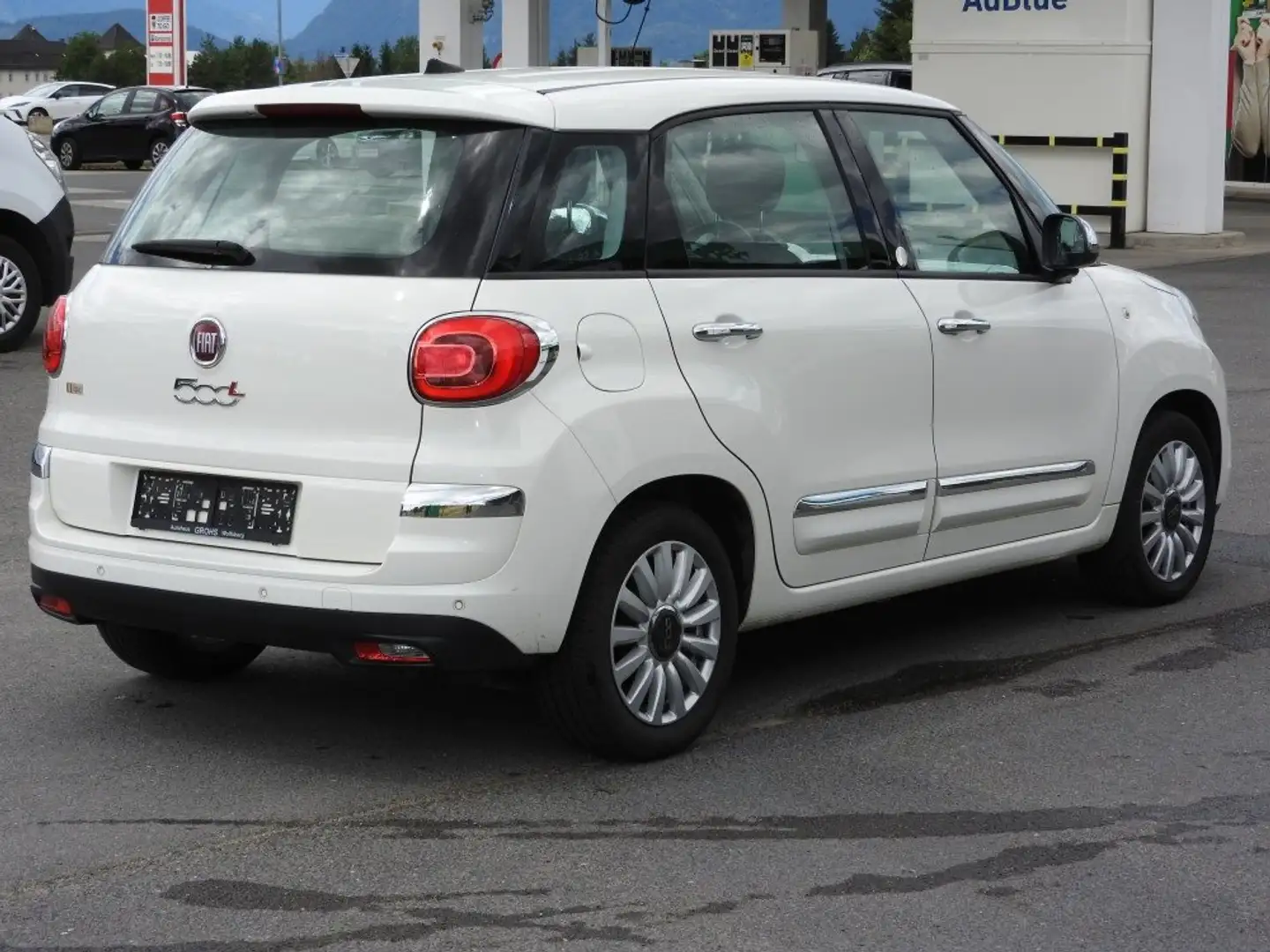 Fiat 500L 1,3 MultiJet 95 SCR Urban +Bluetooth+PDC+Alufelgen Weiß - 2