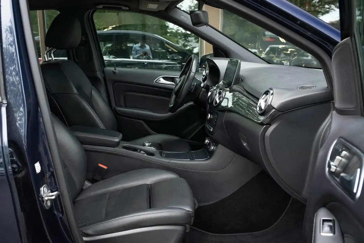 Mercedes-Benz B-Class fotografie Mercedes-Benz B-Class