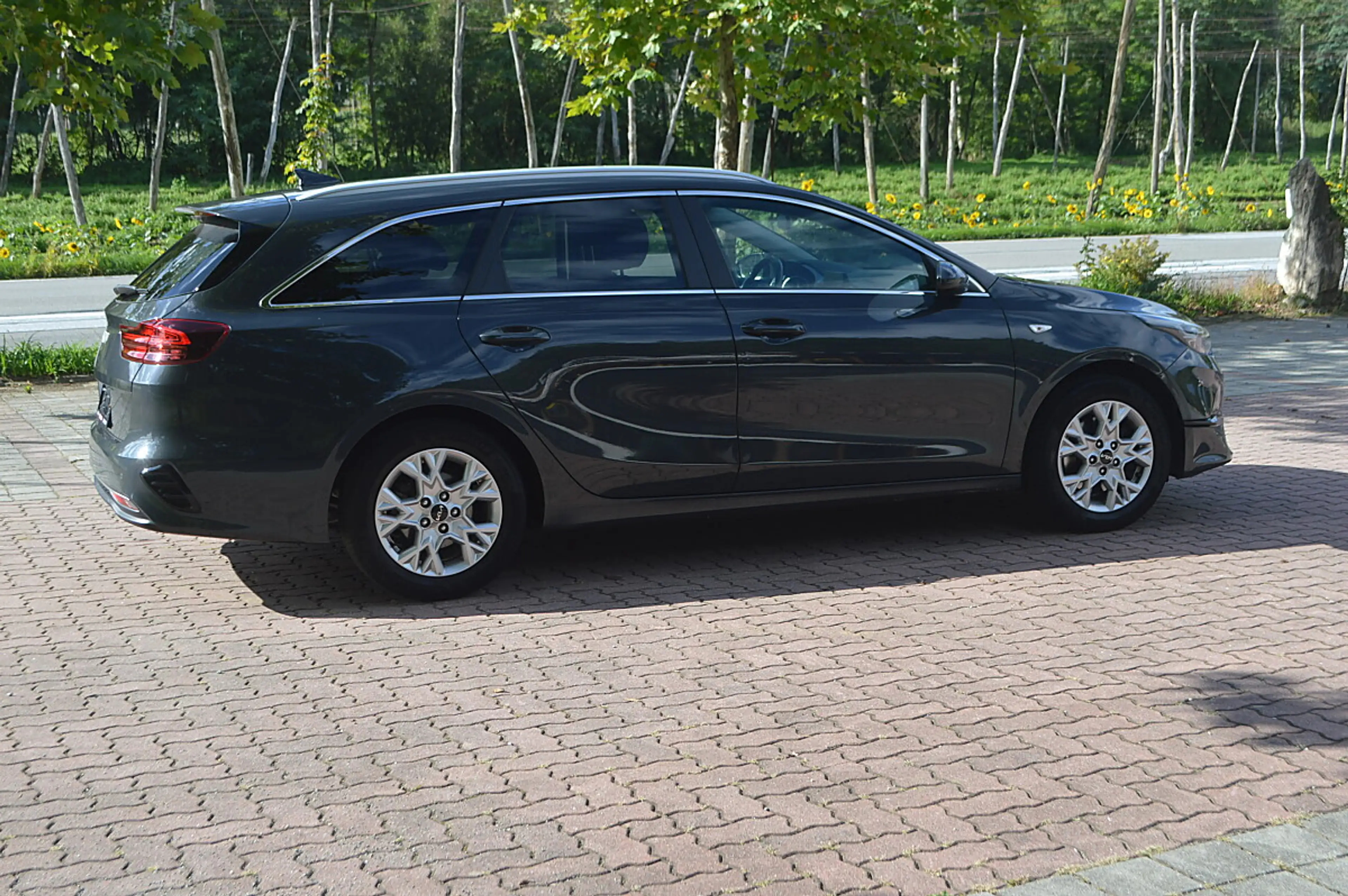 Kia Ceed SW / cee'd SW ceed SW 1,6 CRDi SCR+NAVI+Kamera+SHZ+ — photo 6