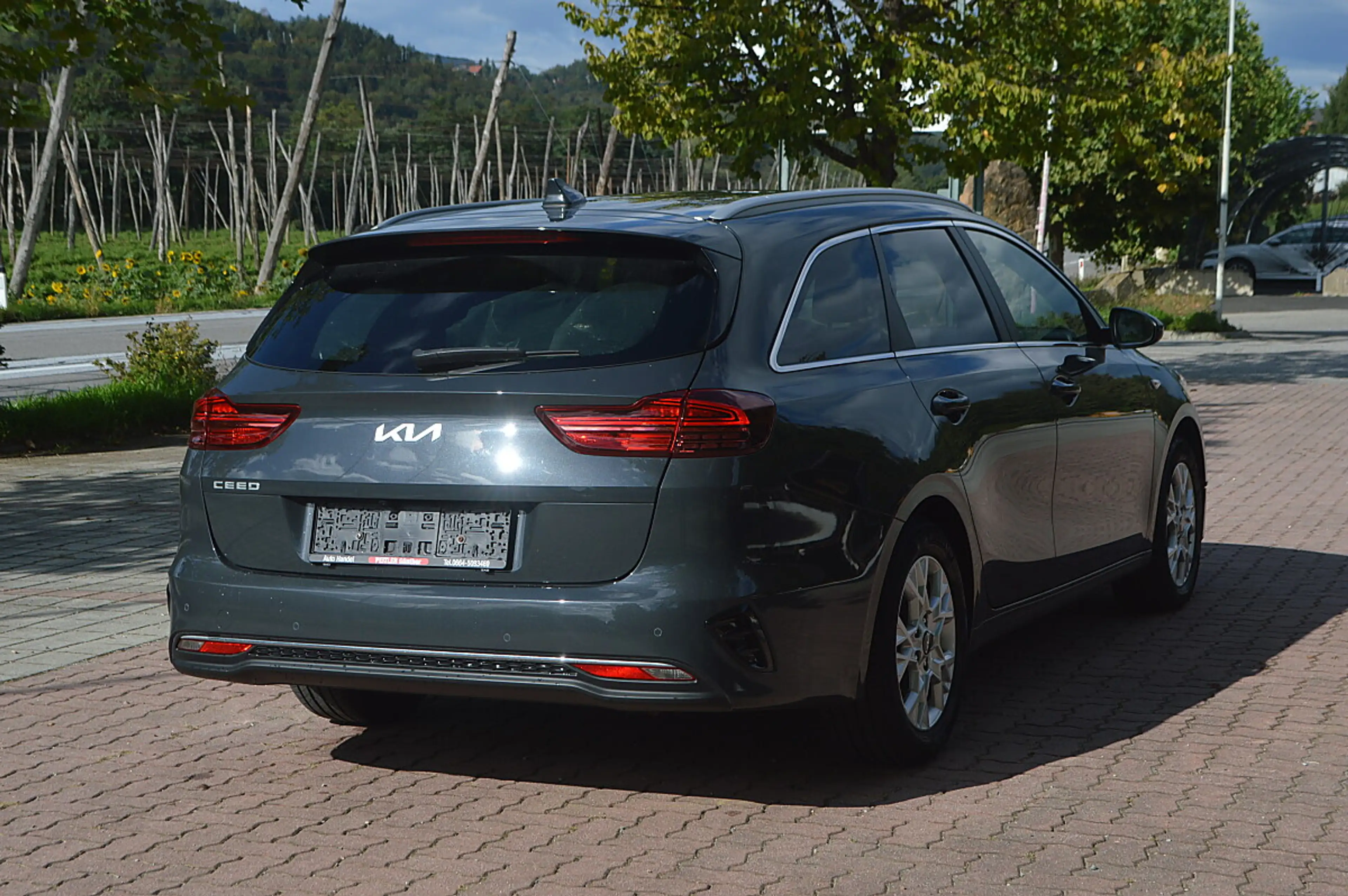 Kia Ceed SW / cee'd SW ceed SW 1,6 CRDi SCR+NAVI+Kamera+SHZ+ — photo 3