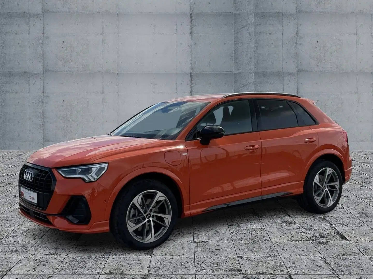 Audi Q3 45 TFSI e S-TR S-LINE LED+NAV+PDC+ACC+19"+AHK Orange - 2