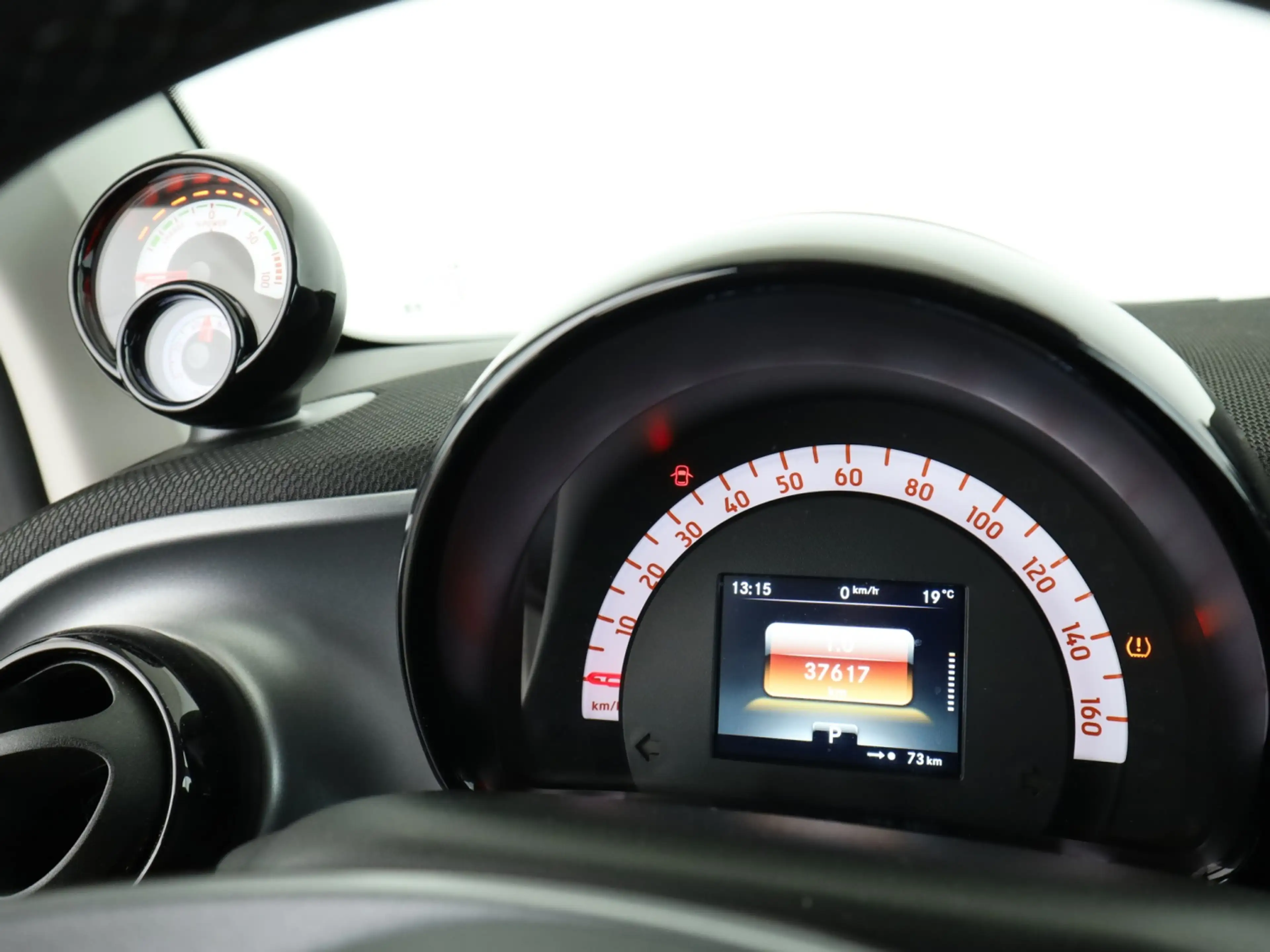 smart forTwo EQ passion*Panorama*Cool&Media*Kamera*LED — photo 12
