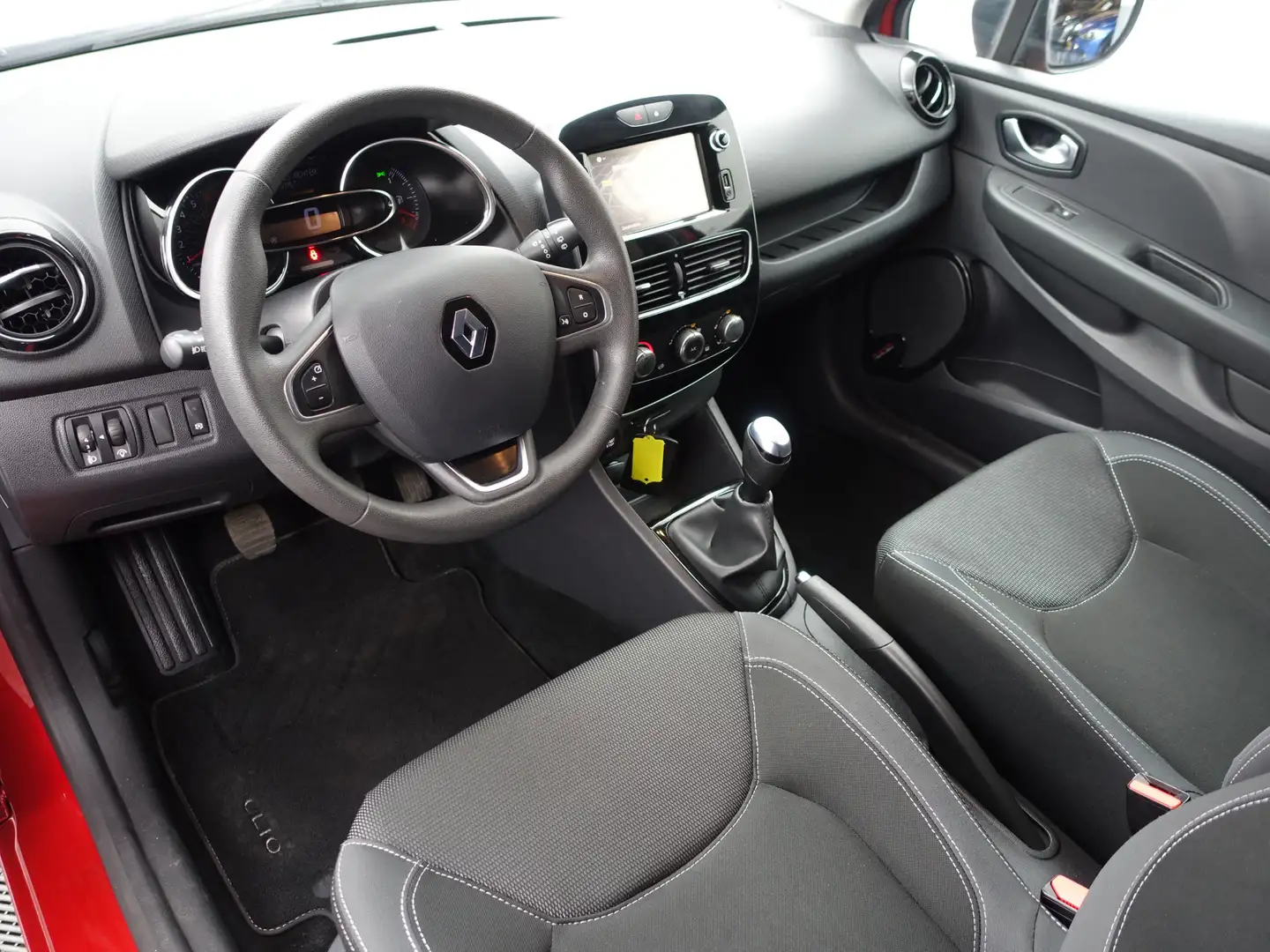 Renault Clio 0.9 TCe GT-line Navi, Clima, Privacy Glas, Cruise, Rood - 2
