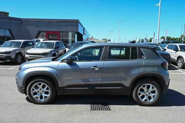 Jeep Avenger view 19