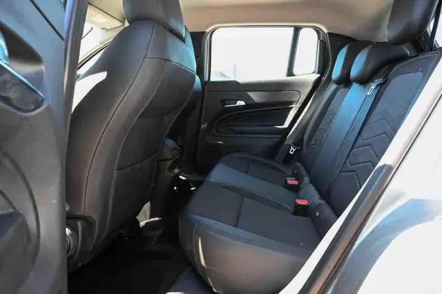 Jeep Avenger view 11
