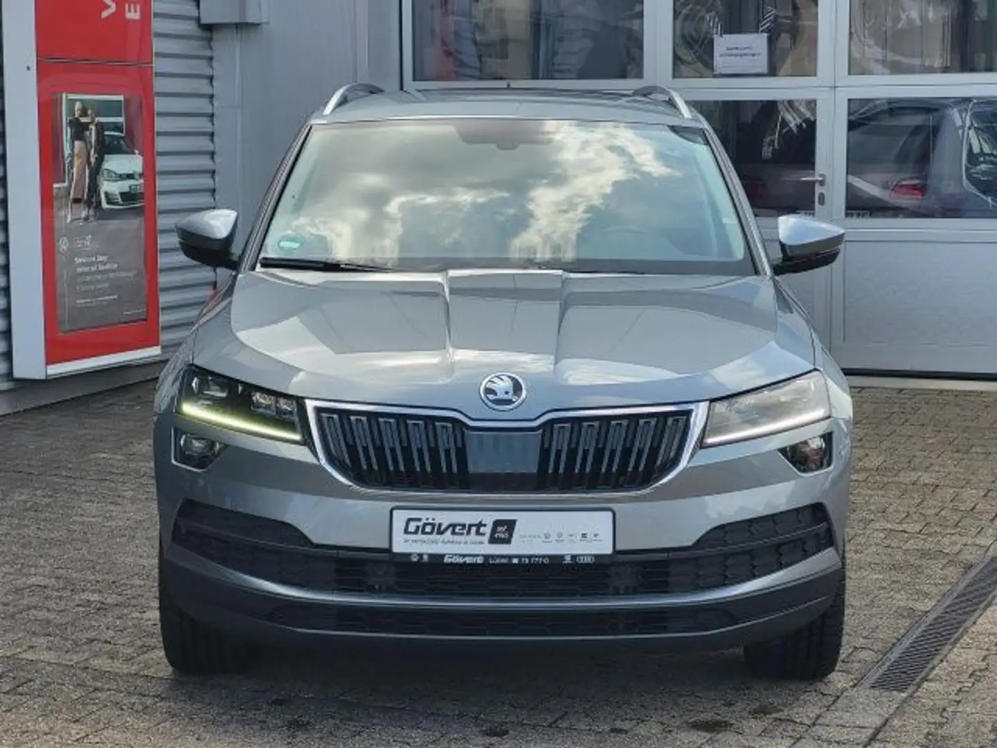 Skoda Karoq 1.5 TSI Clever DSG AHK Sitzhzg vo+hi Smart Gris - 2