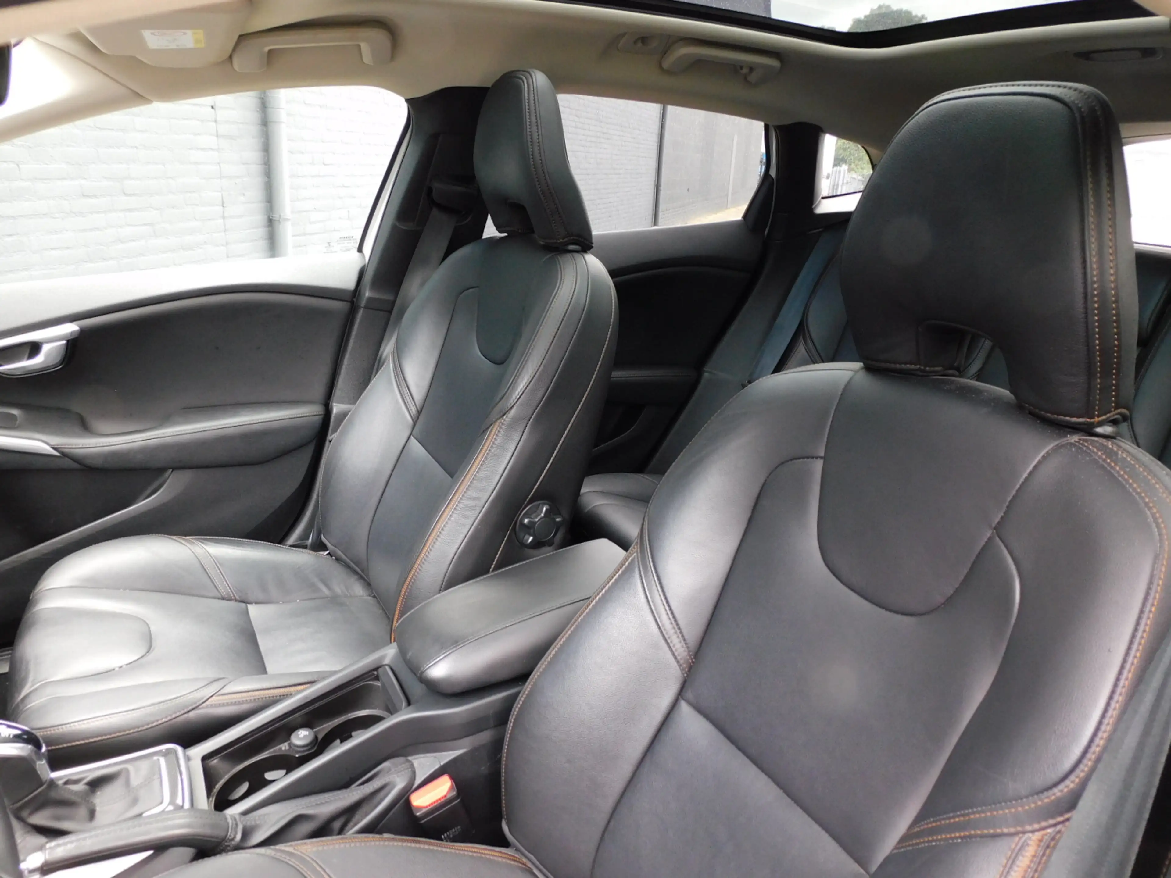 Volvo V40 Cross Country 1.5 T3 Polar+ Luxury 1e EIGENAAR! DEALER ONDERHOUD — photo 8