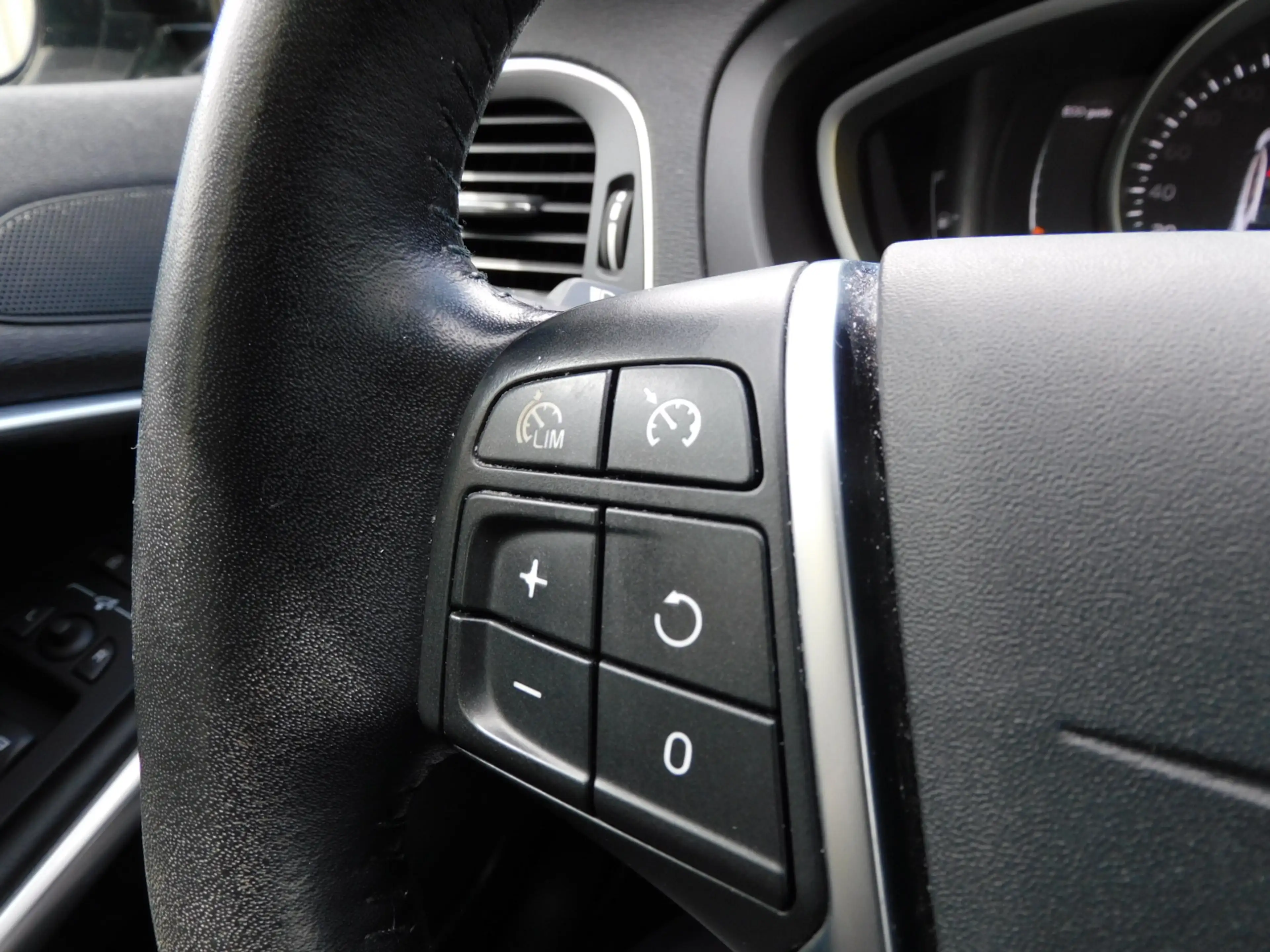Volvo V40 Cross Country 1.5 T3 Polar+ Luxury 1e EIGENAAR! DEALER ONDERHOUD — photo 14