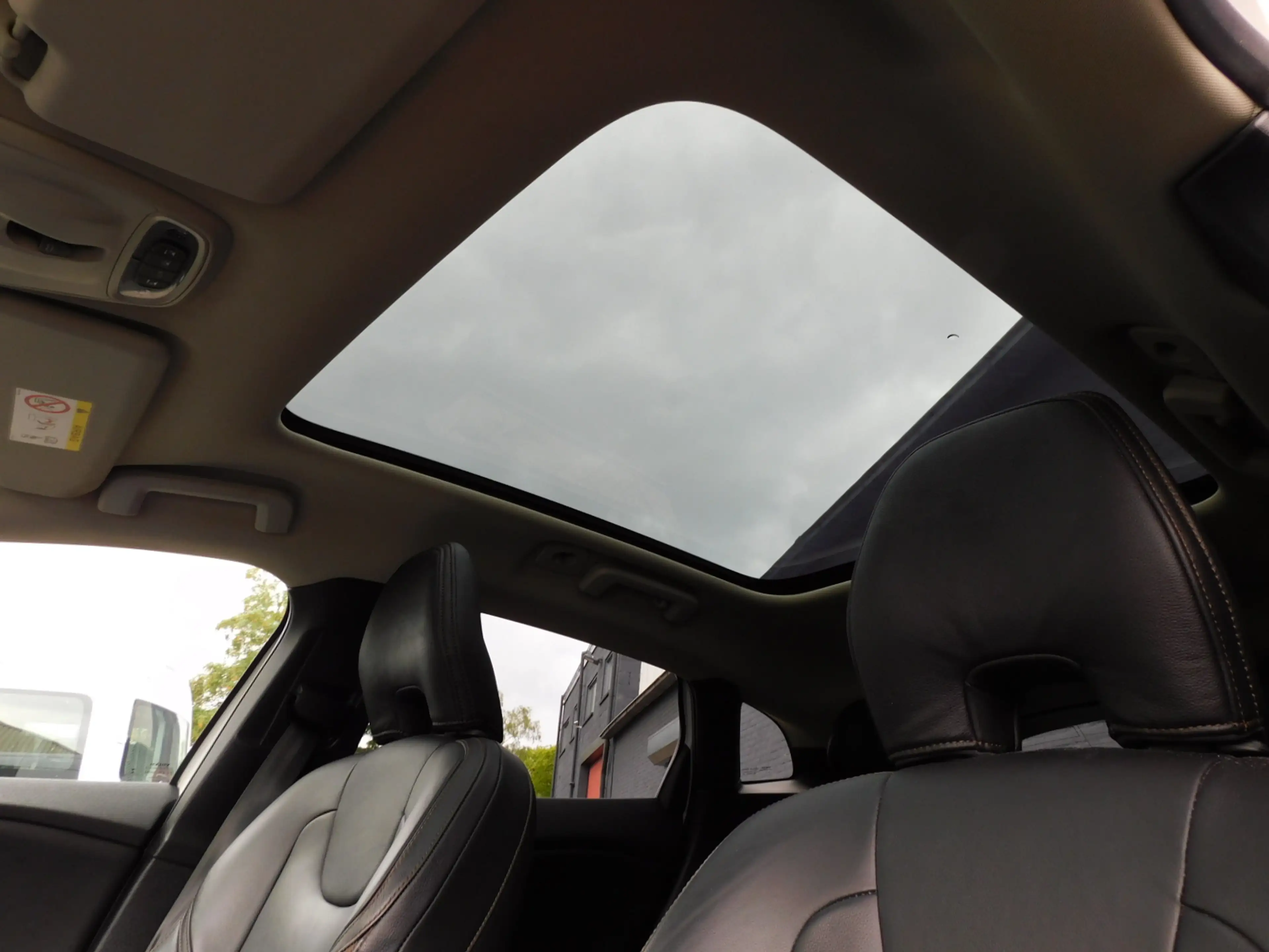 Volvo V40 Cross Country 1.5 T3 Polar+ Luxury 1e EIGENAAR! DEALER ONDERHOUD — photo 7