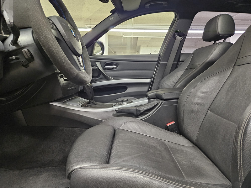 BMW 318 i * M-PAKET * SHADOW-LINE * PANO * BI-XENON * — photo 13