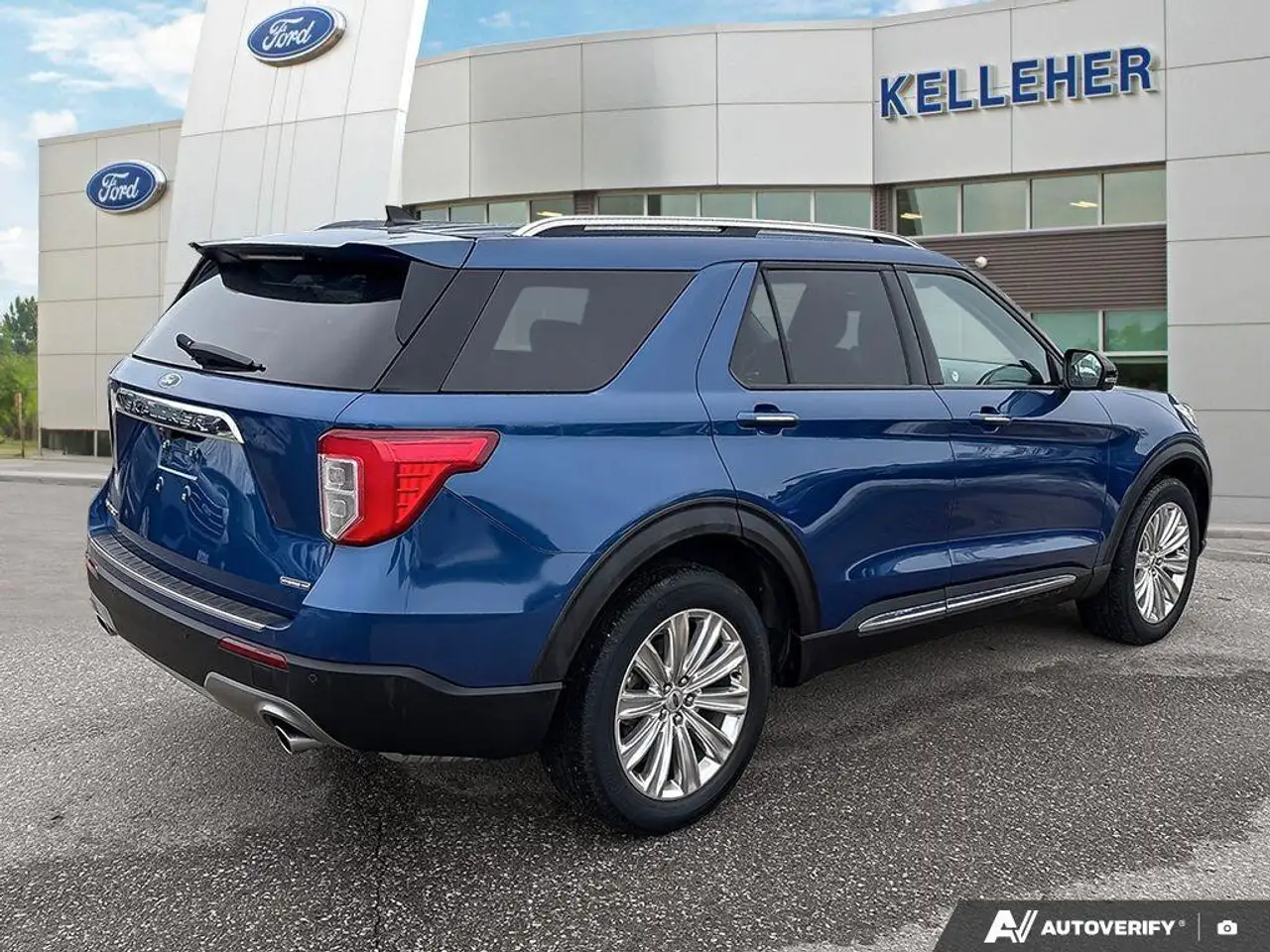 Ford Explorer снимка Ford Explorer