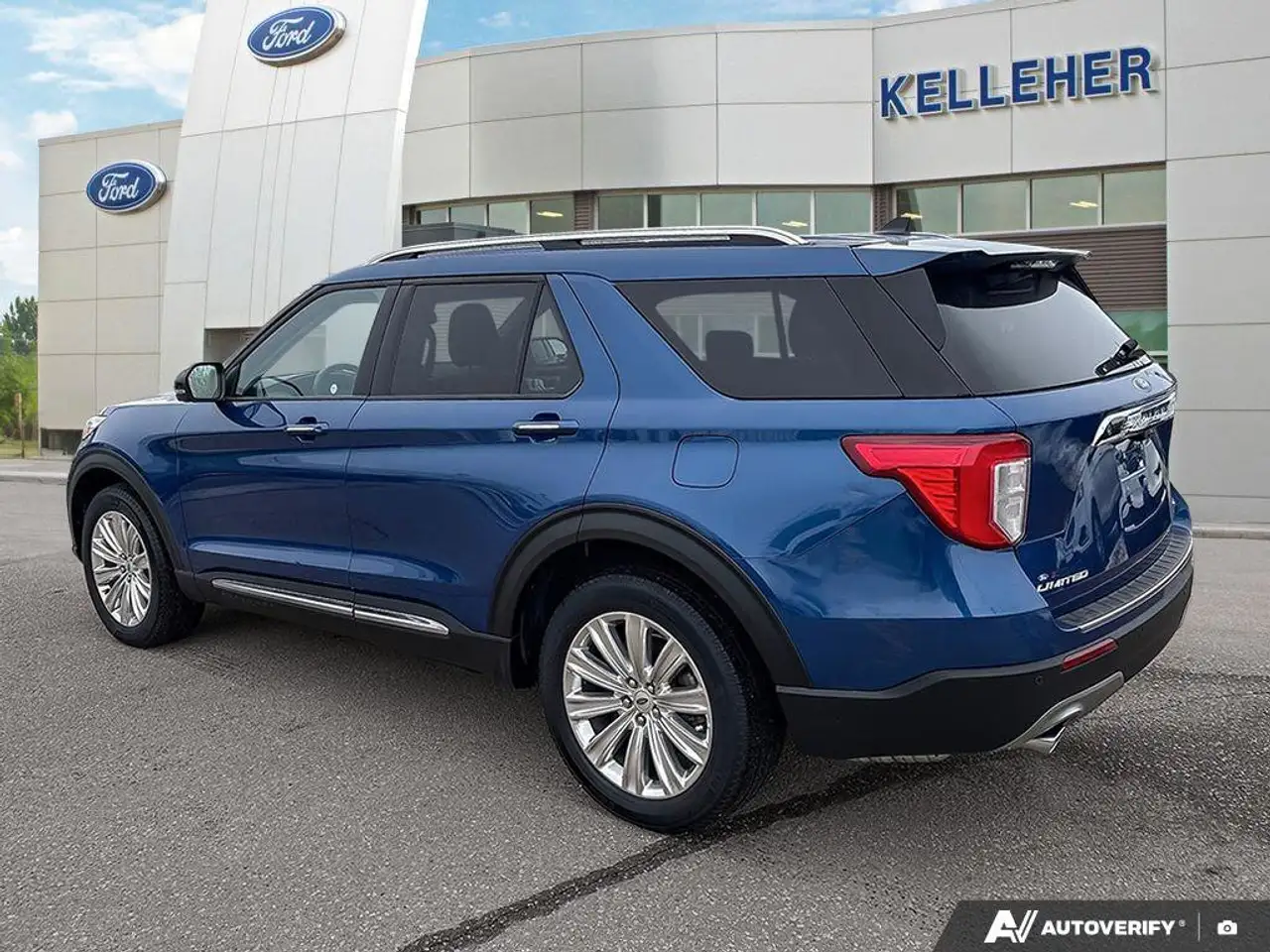 Ford Explorer снимка Ford Explorer