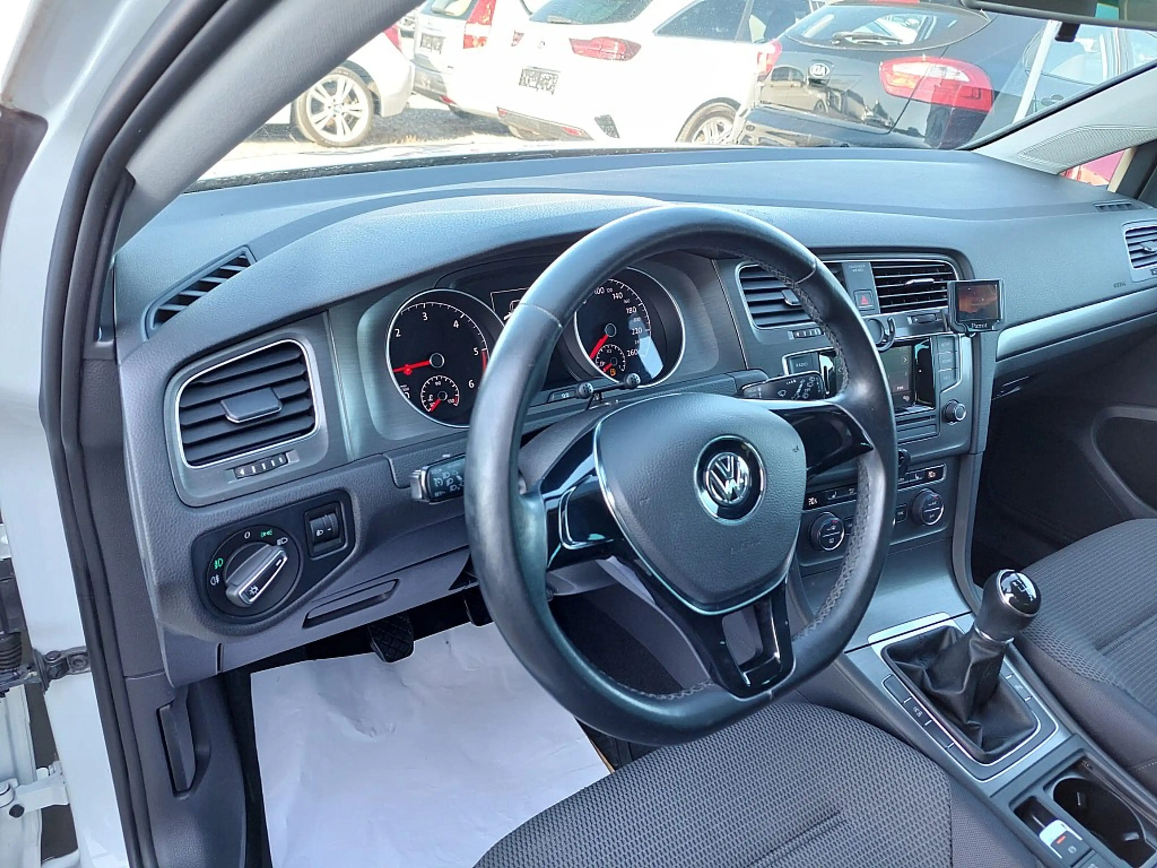 Volkswagen Golf R abbit 1,6 TDI BMT — photo 7