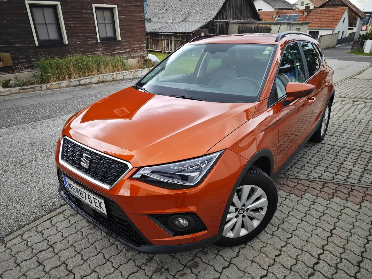 SEAT Arona Arona 1,6 TDI Style DSG Style Orange - 1