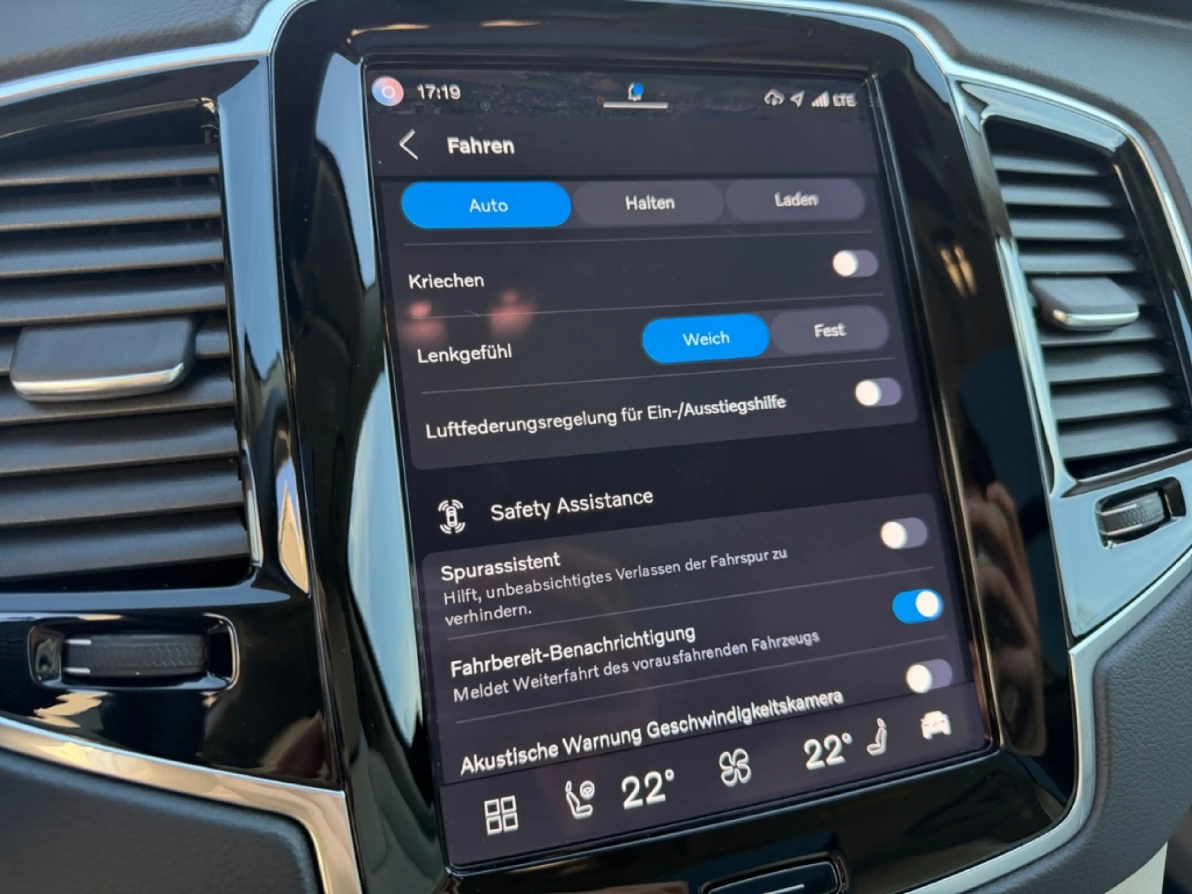 Volvo XC90 T8 Ultimate Bright HUD Pano Luft H&K AWD 7-Sitzer — photo 28