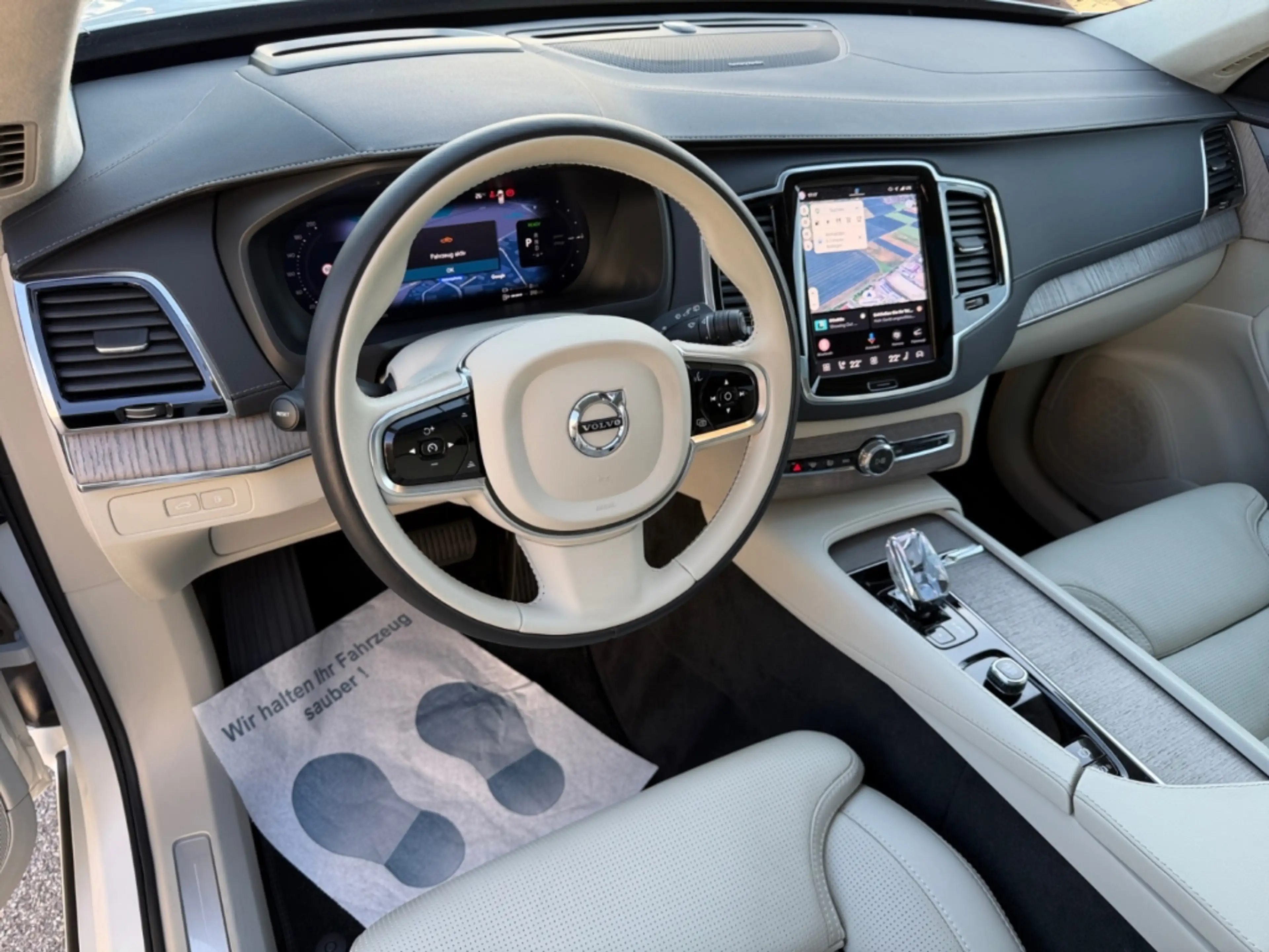 Volvo XC90 T8 Ultimate Bright HUD Pano Luft H&K AWD 7-Sitzer — photo 10