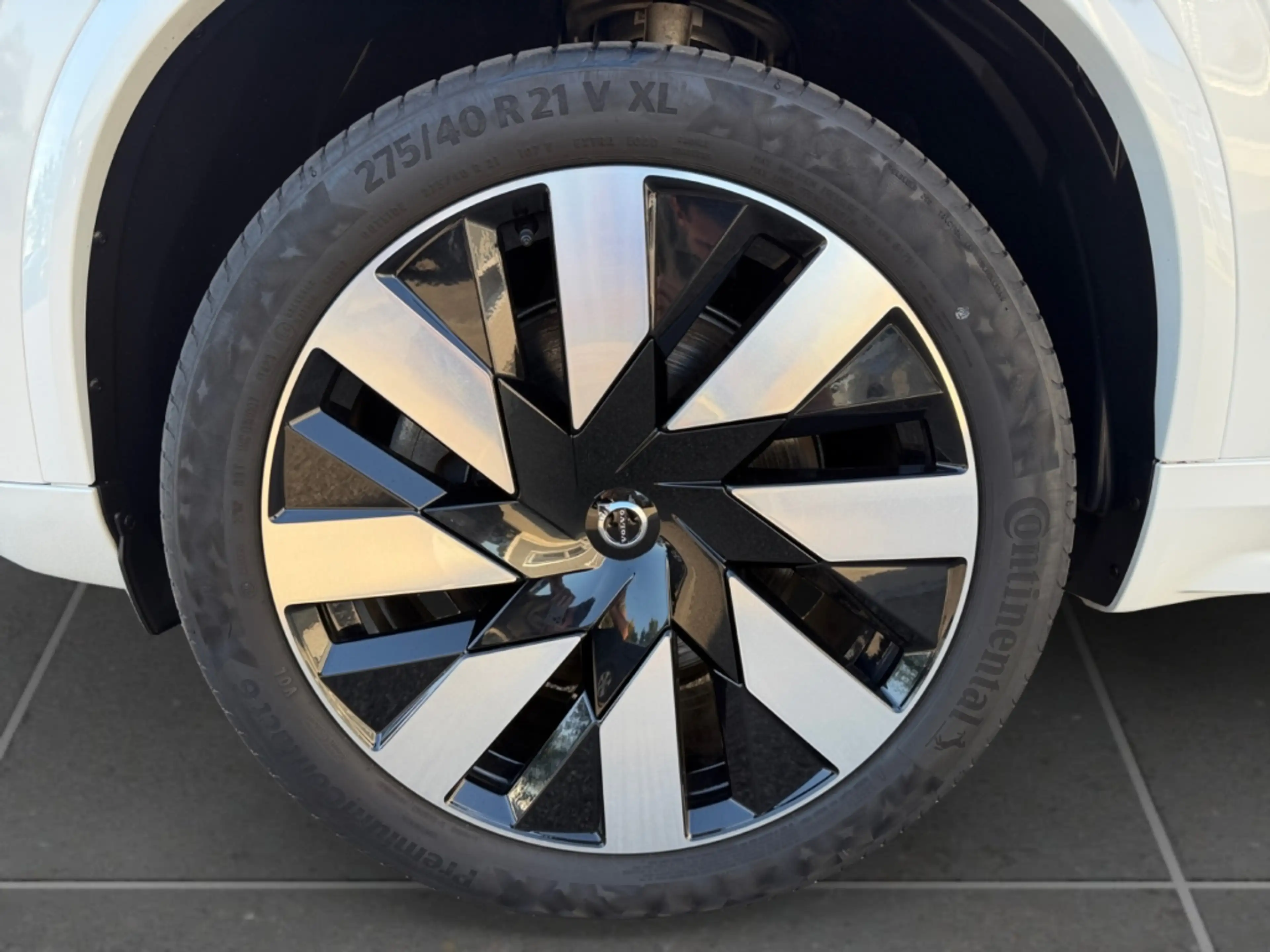 Volvo XC90 T8 Ultimate Bright HUD Pano Luft H&K AWD 7-Sitzer — photo 9