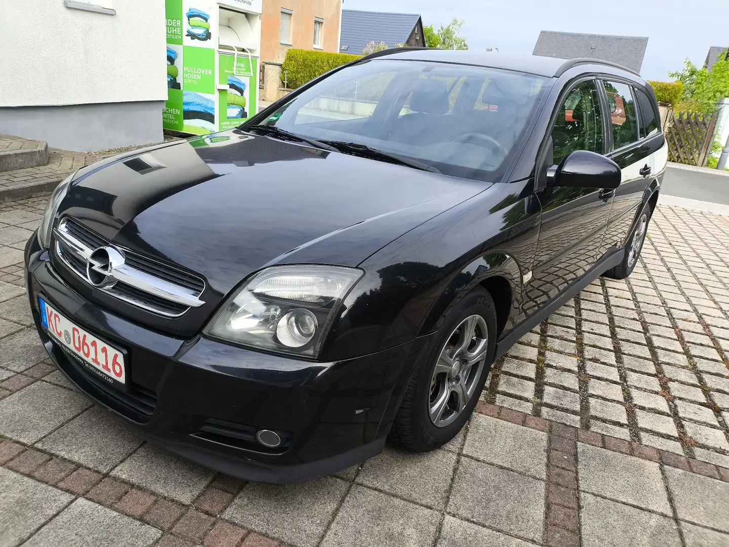 Opel Vectra 2.2 DTI Caravan Edition**TÜV/SERVICE NEU** Schwarz - 2