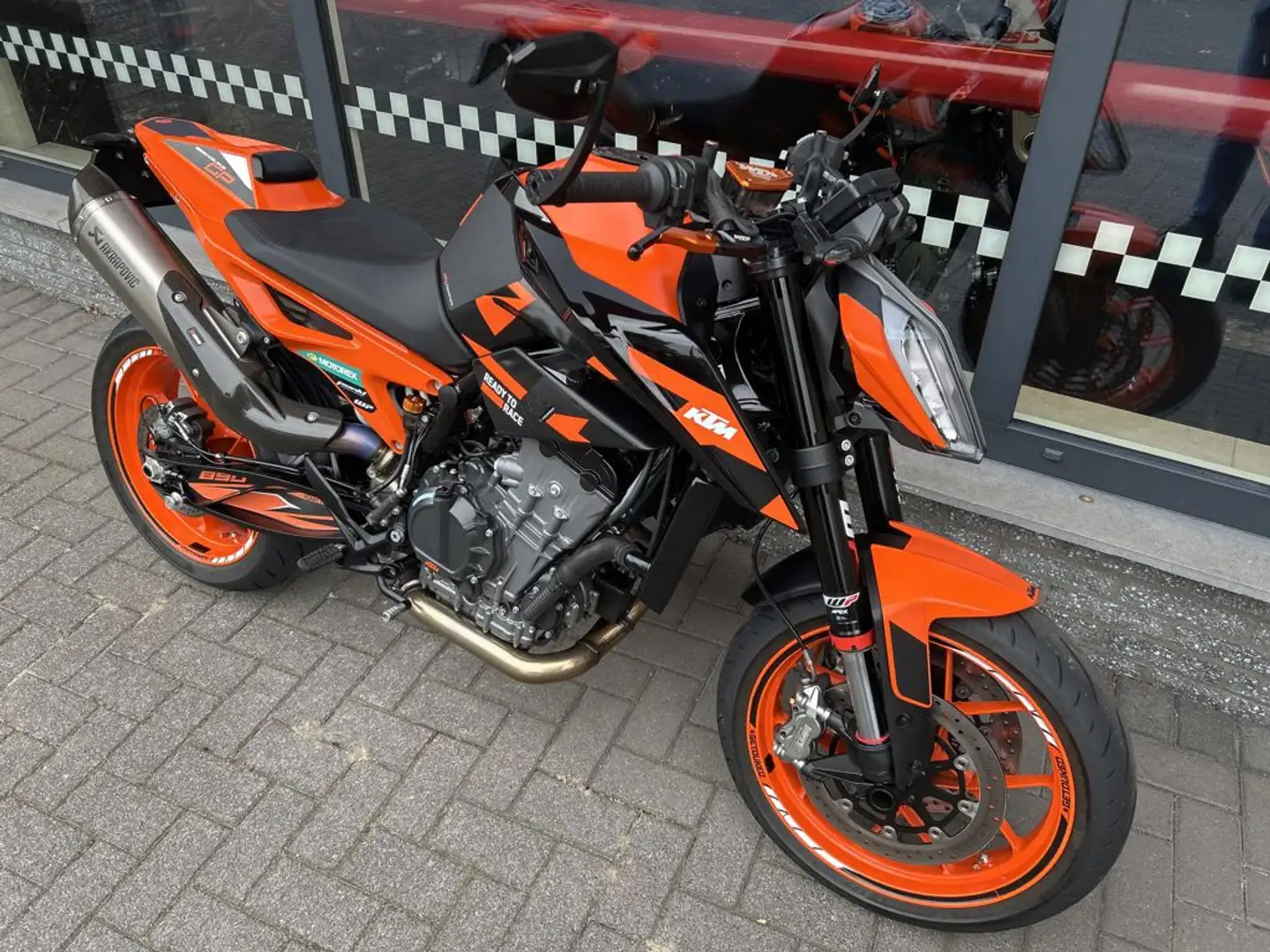KTM 890 Duke GP - 2