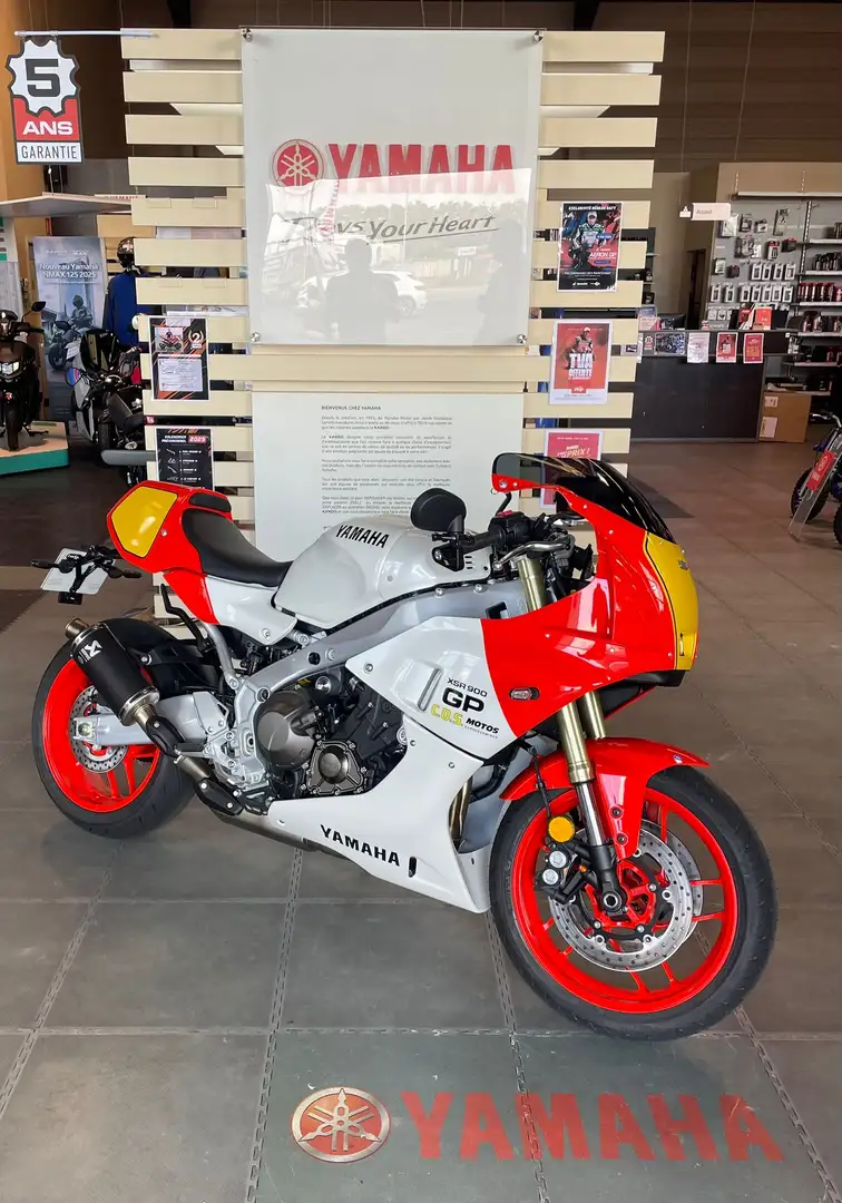 Yamaha XSR 900 Blanc - 1