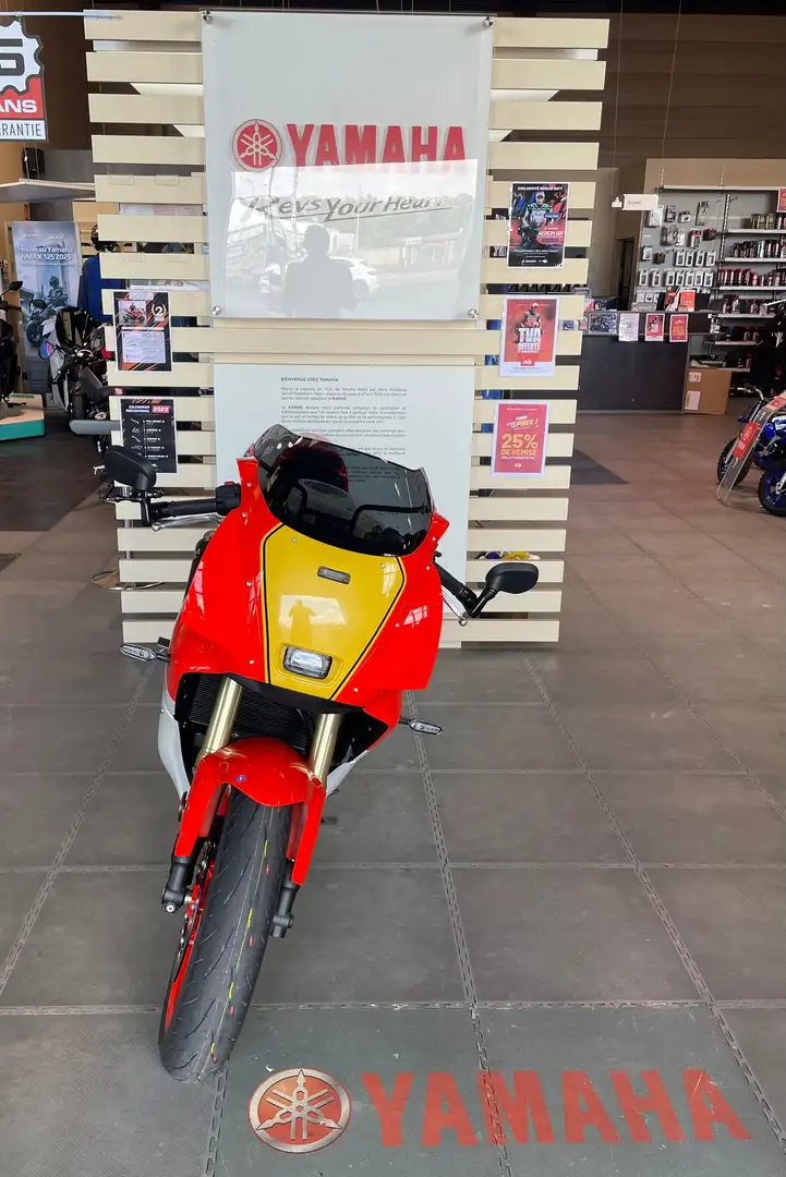 Yamaha XSR 900 Weiß - 2