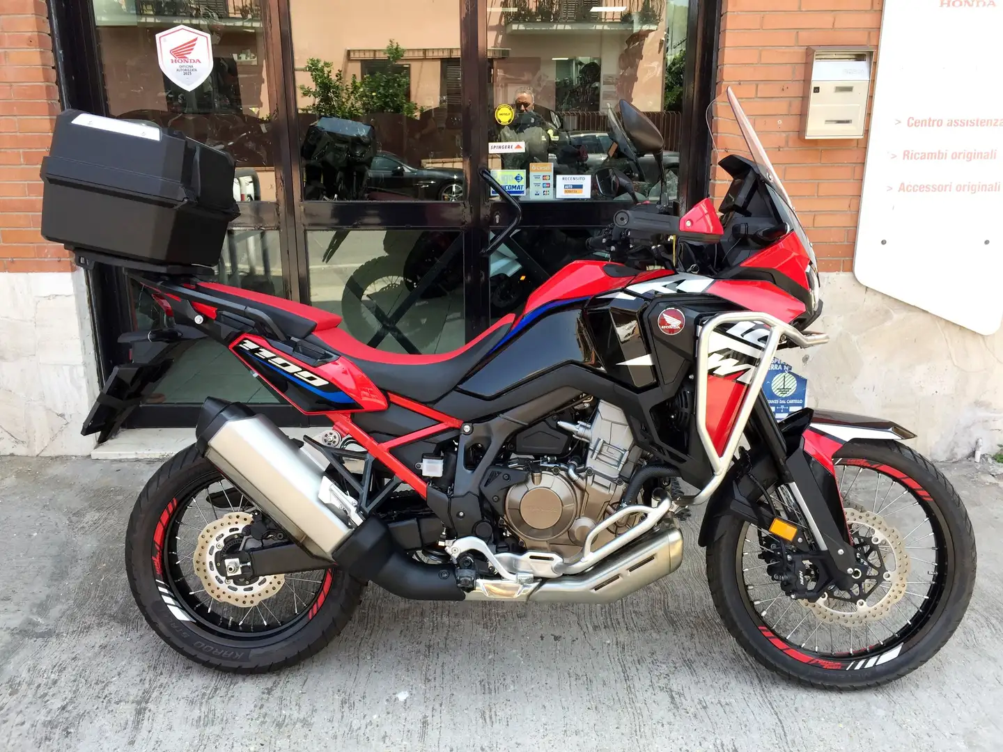 Honda CRF 1100 L Africa Twin 2023 (cambio manuale) - FINANZIABILE Rosso - 1