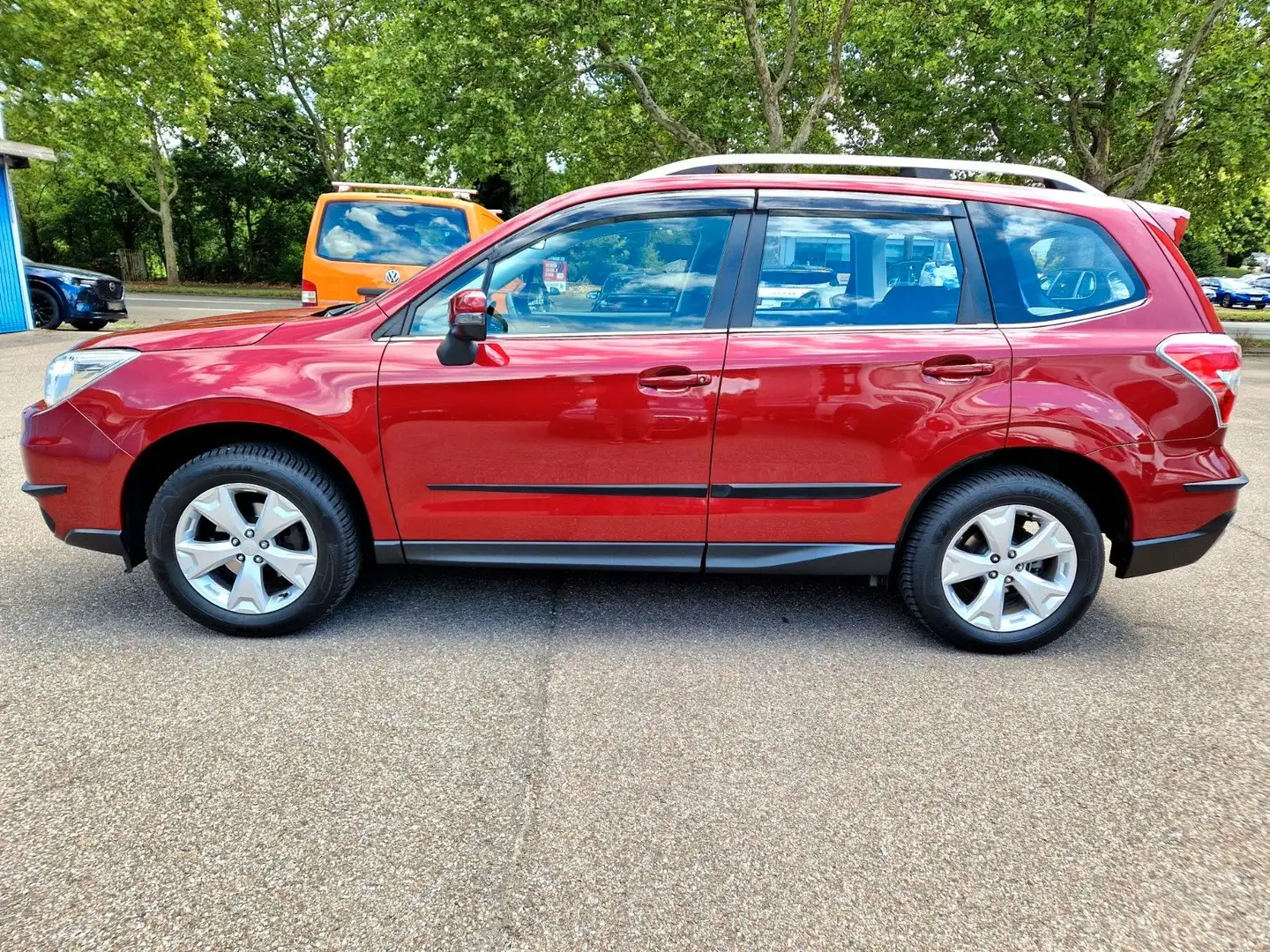 Subaru Forester 2.0X Active Lineartronic +AHK+KAMERA+ Rojo - 2
