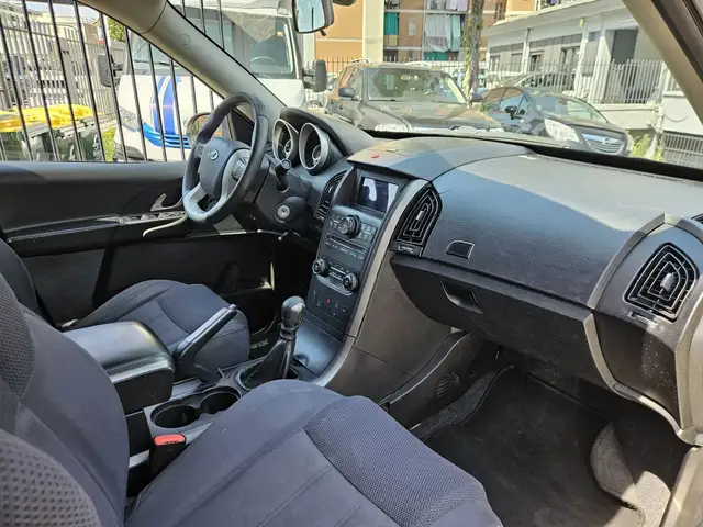 Mahindra XUV500 view 10