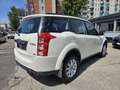 Mahindra XUV500 W6 FWD (4x2) 7POSTI Weiß - thumbnail 4