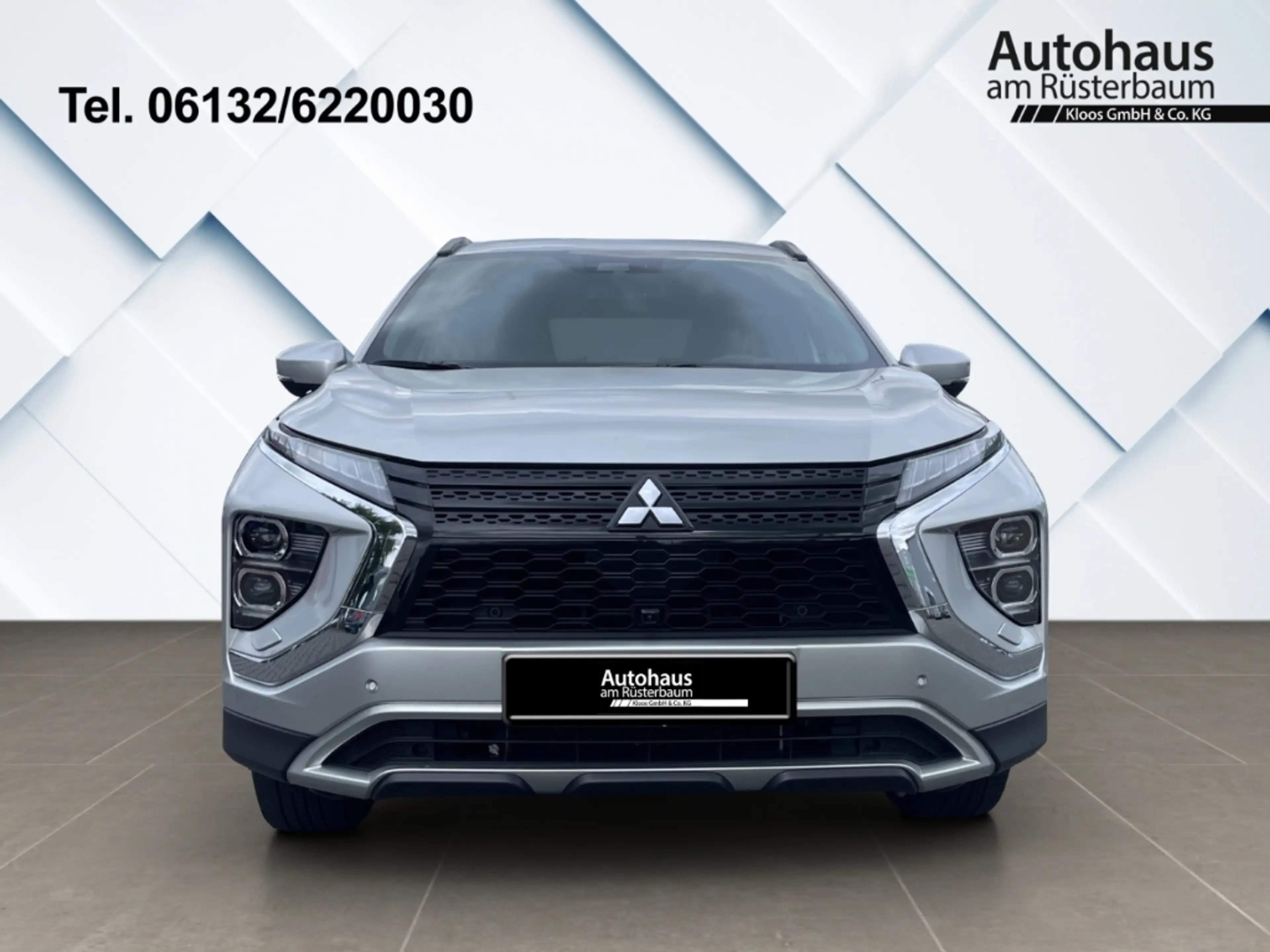 Mitsubishi Eclipse Cross PHEV PLUS Intro 4WD StandHZG 360 Kamera LED ACC Ap — photo 10