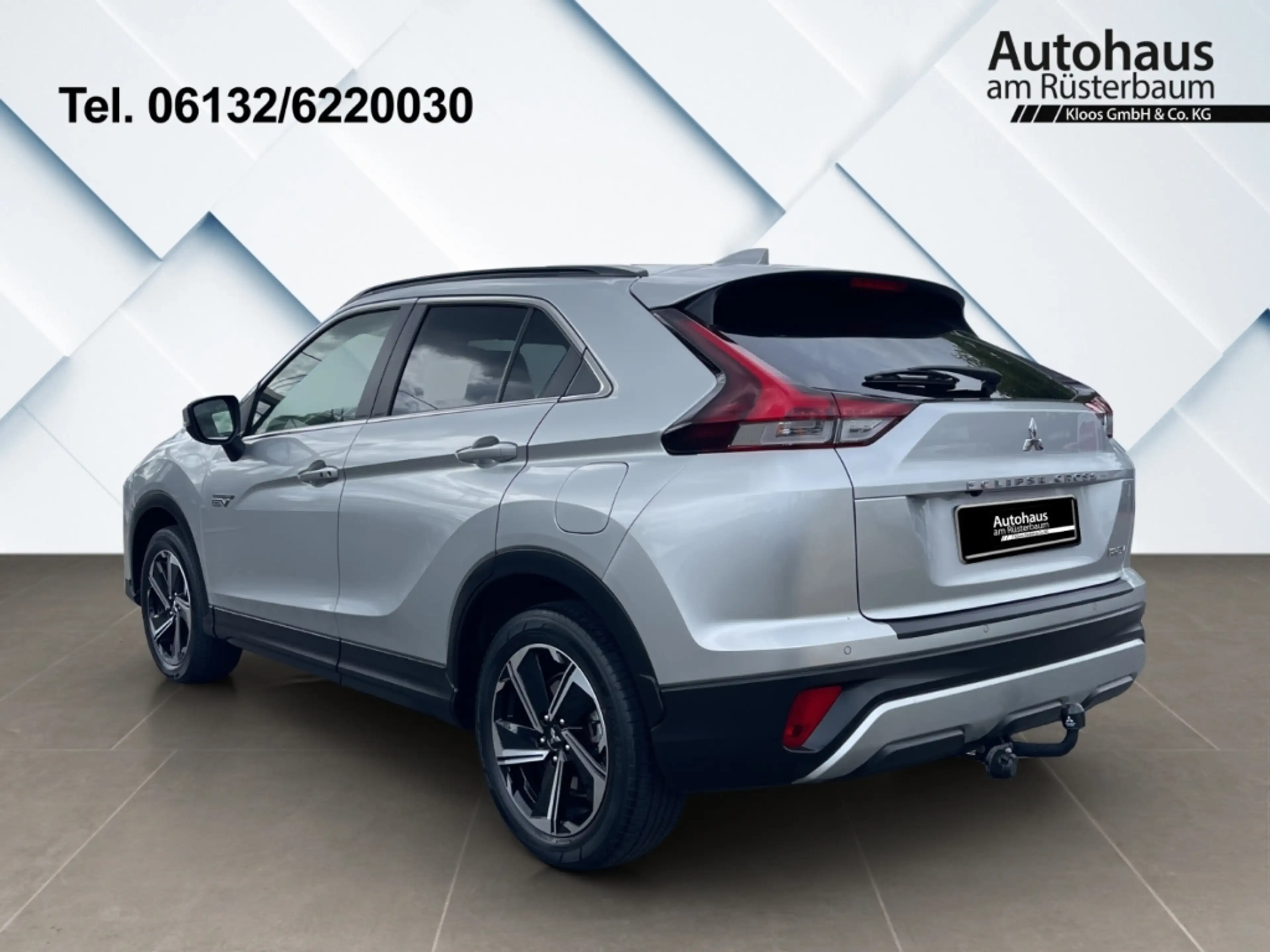 Mitsubishi Eclipse Cross PHEV PLUS Intro 4WD StandHZG 360 Kamera LED ACC Ap — photo 4
