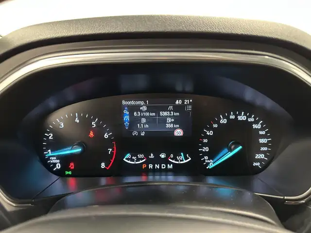 Ford Focus view 23