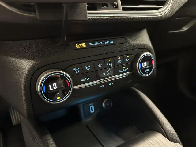 Ford Focus view 30