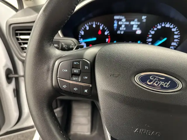 Ford Focus view 19