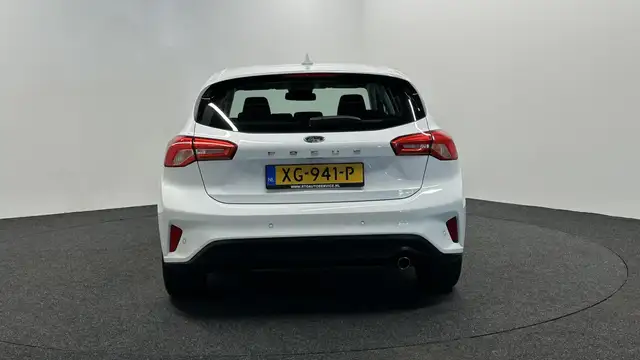 Ford Focus view 7