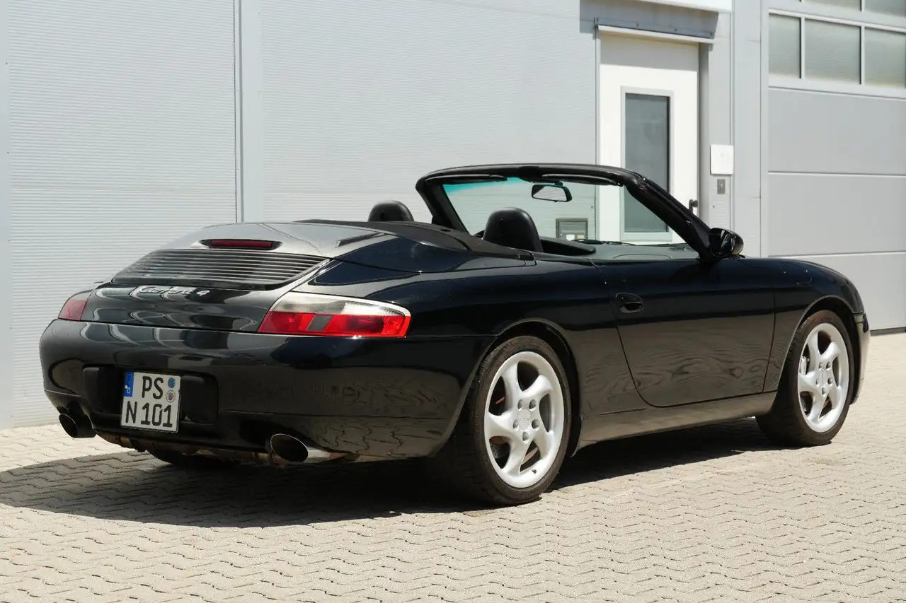 Porsche 996 Carrera 4 Cabriolet, foto 3