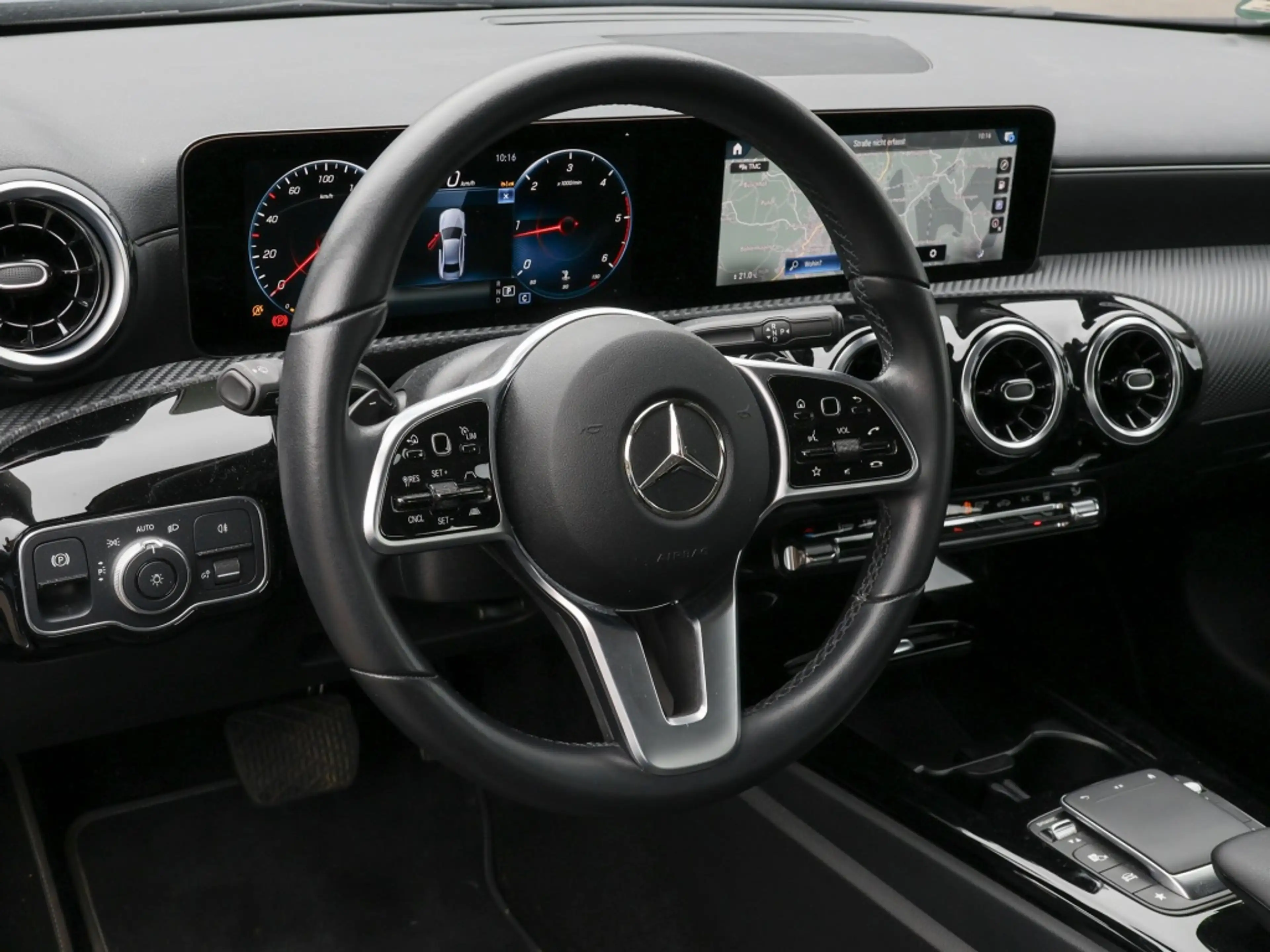 Mercedes-Benz A 220 d 4M Limo Style/AHK/Cam/LED/Keyl/StdHz — photo 14