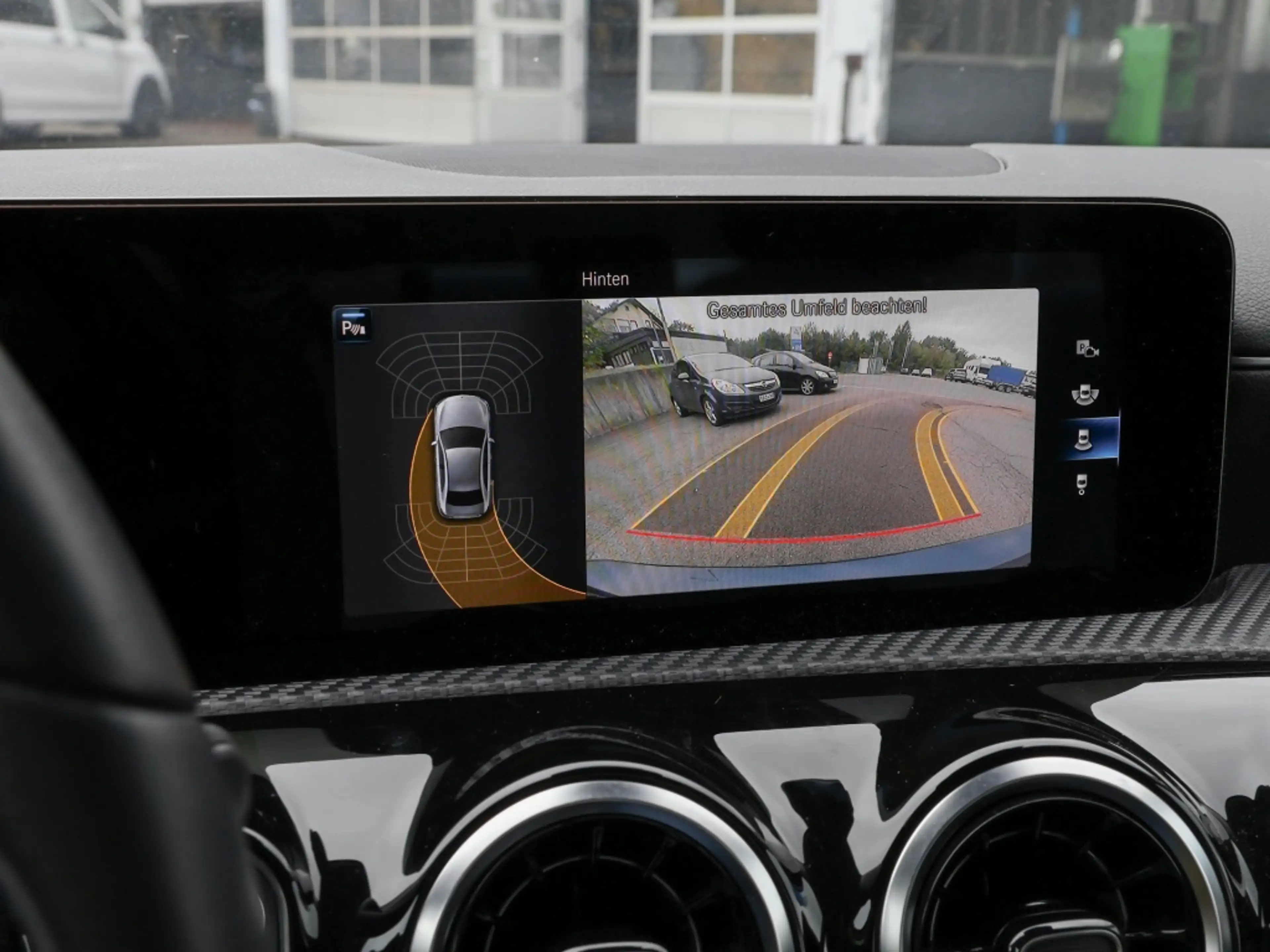 Mercedes-Benz A 220 d 4M Limo Style/AHK/Cam/LED/Keyl/StdHz — photo 18
