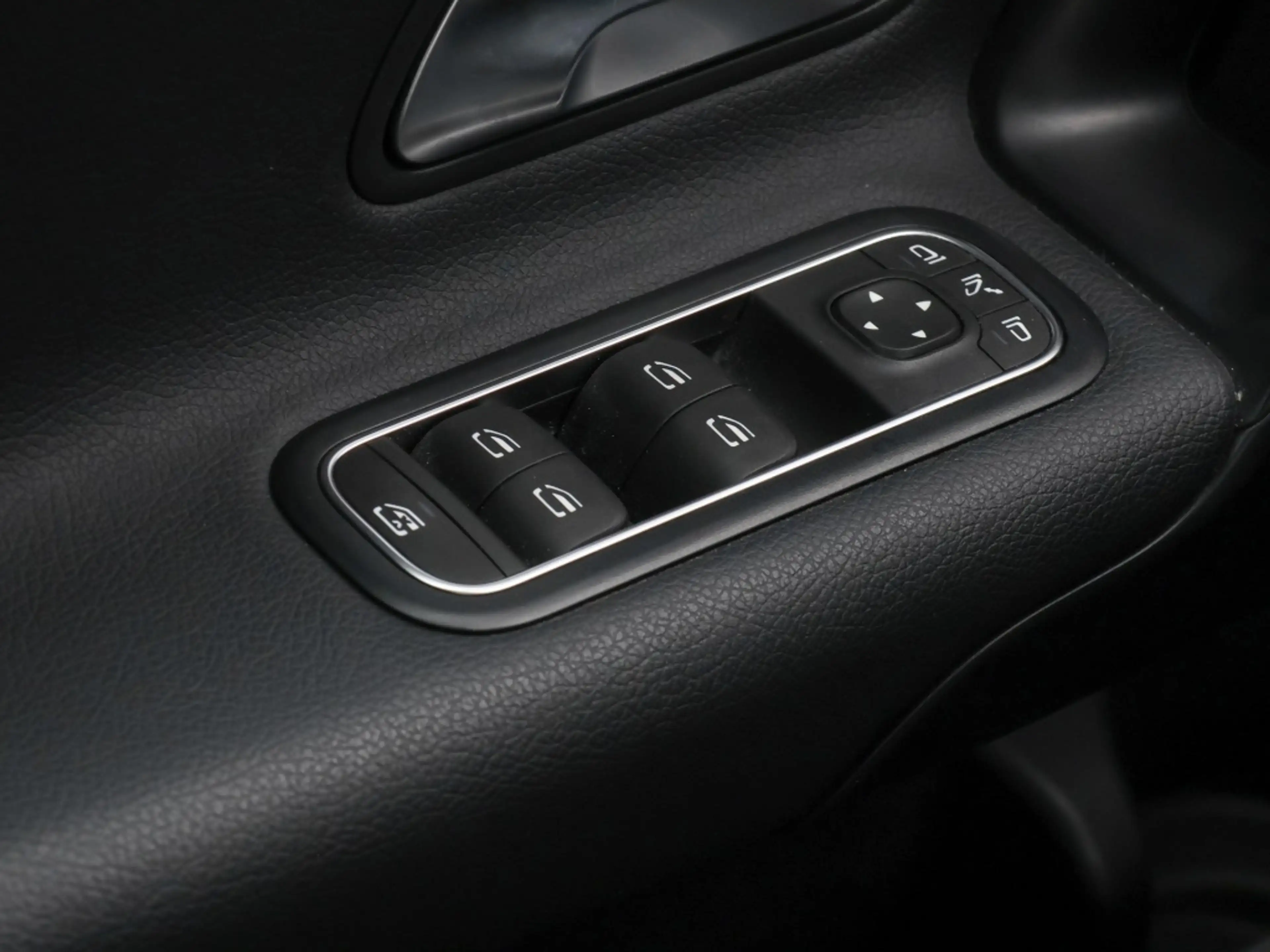 Mercedes-Benz A 220 d 4M Limo Style/AHK/Cam/LED/Keyl/StdHz — photo 12