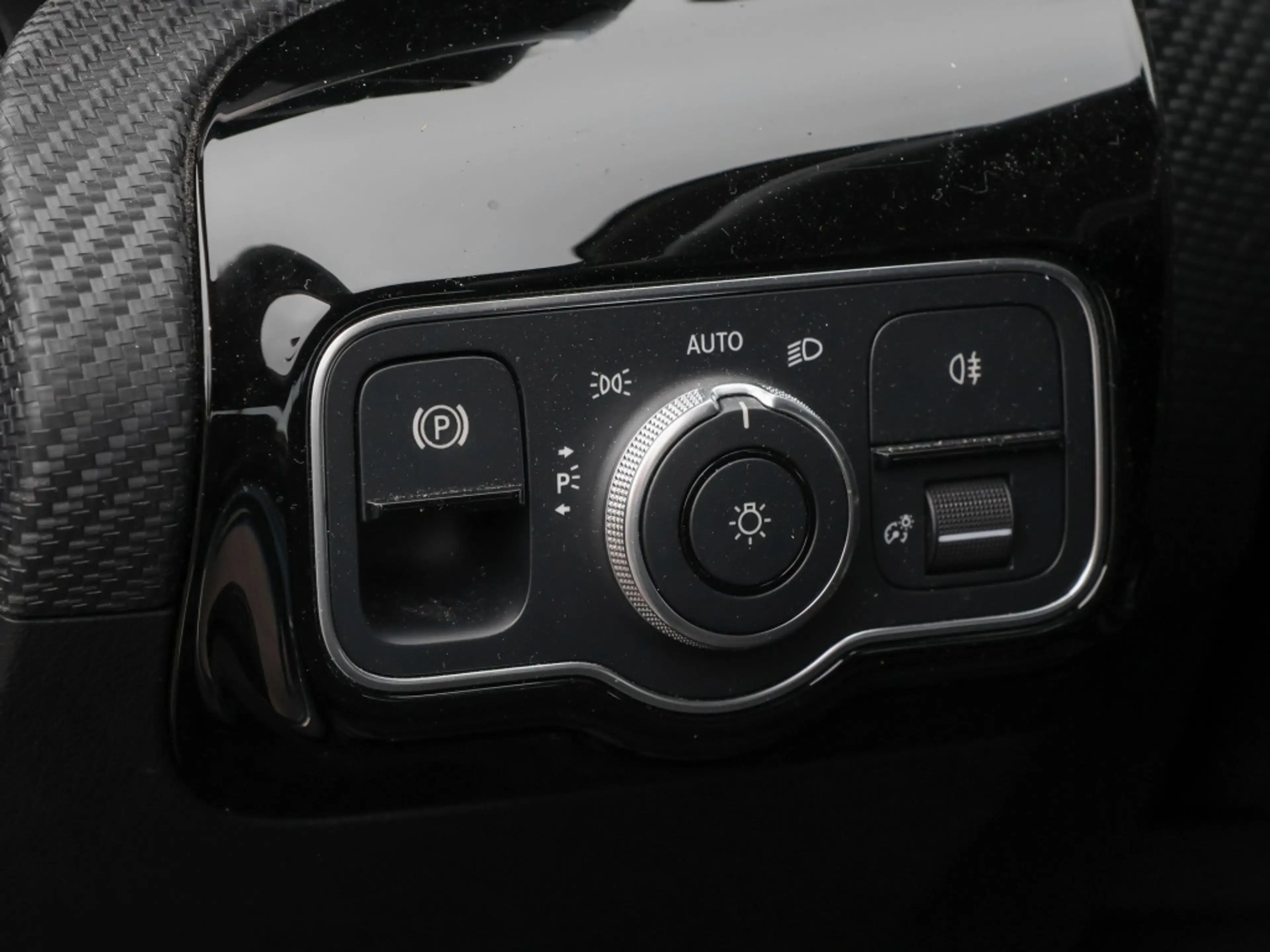 Mercedes-Benz A 220 d 4M Limo Style/AHK/Cam/LED/Keyl/StdHz — photo 16